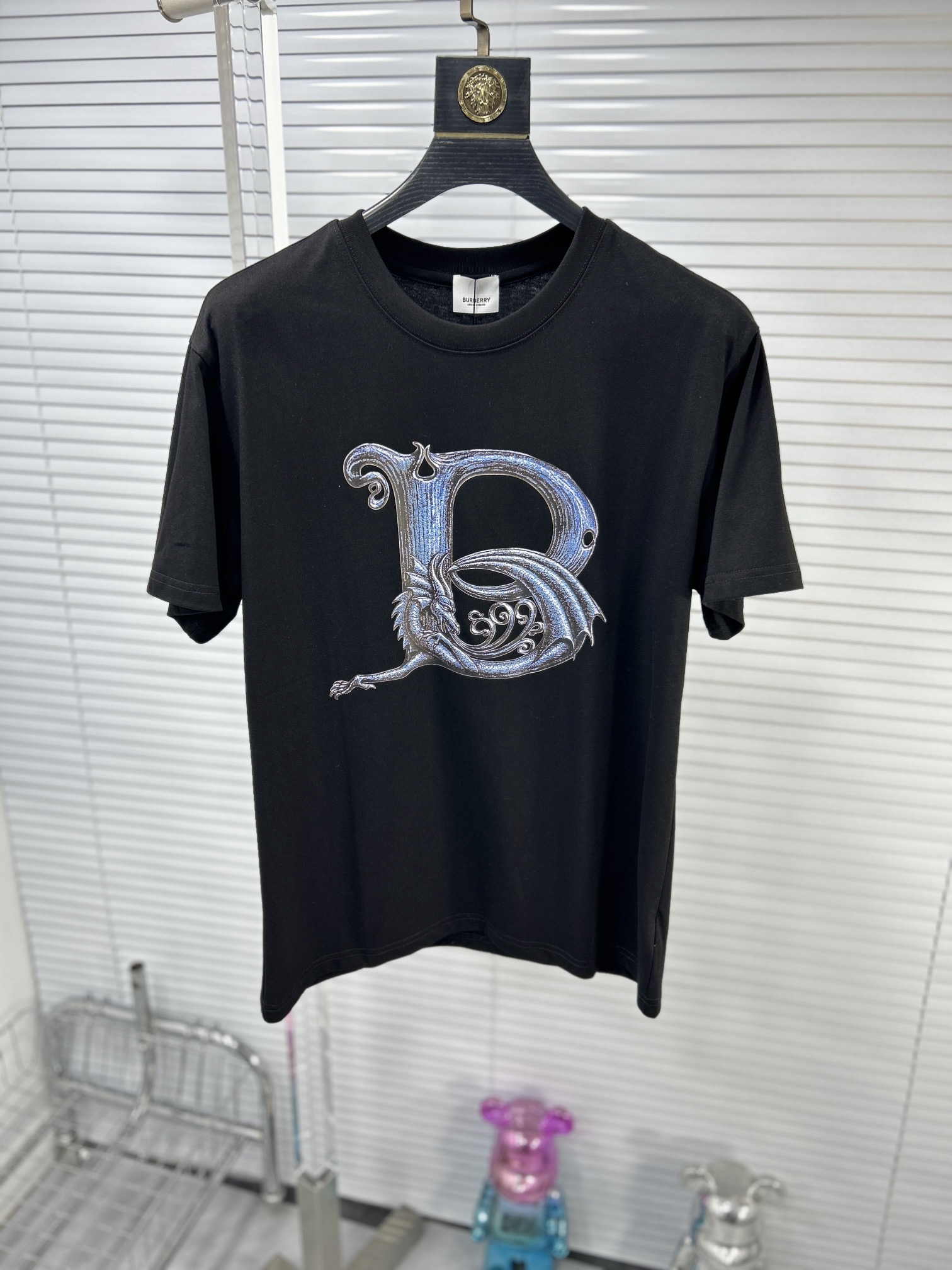 《人気★》2024 バーバリー 新作 半袖Tシャツ 偽物
