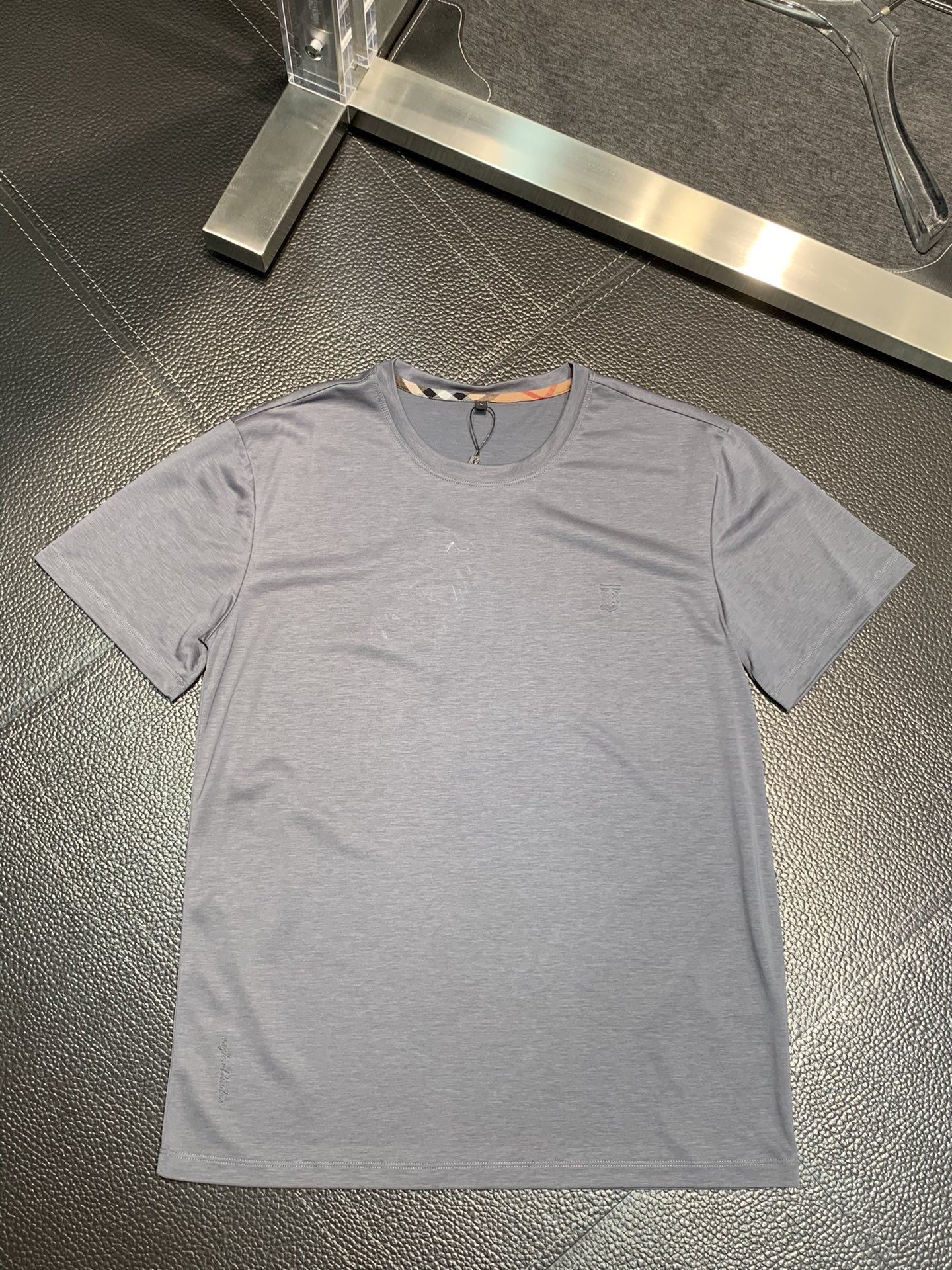激安価格！2024 バーバリー 新作 半袖Tシャツ コピー 3色