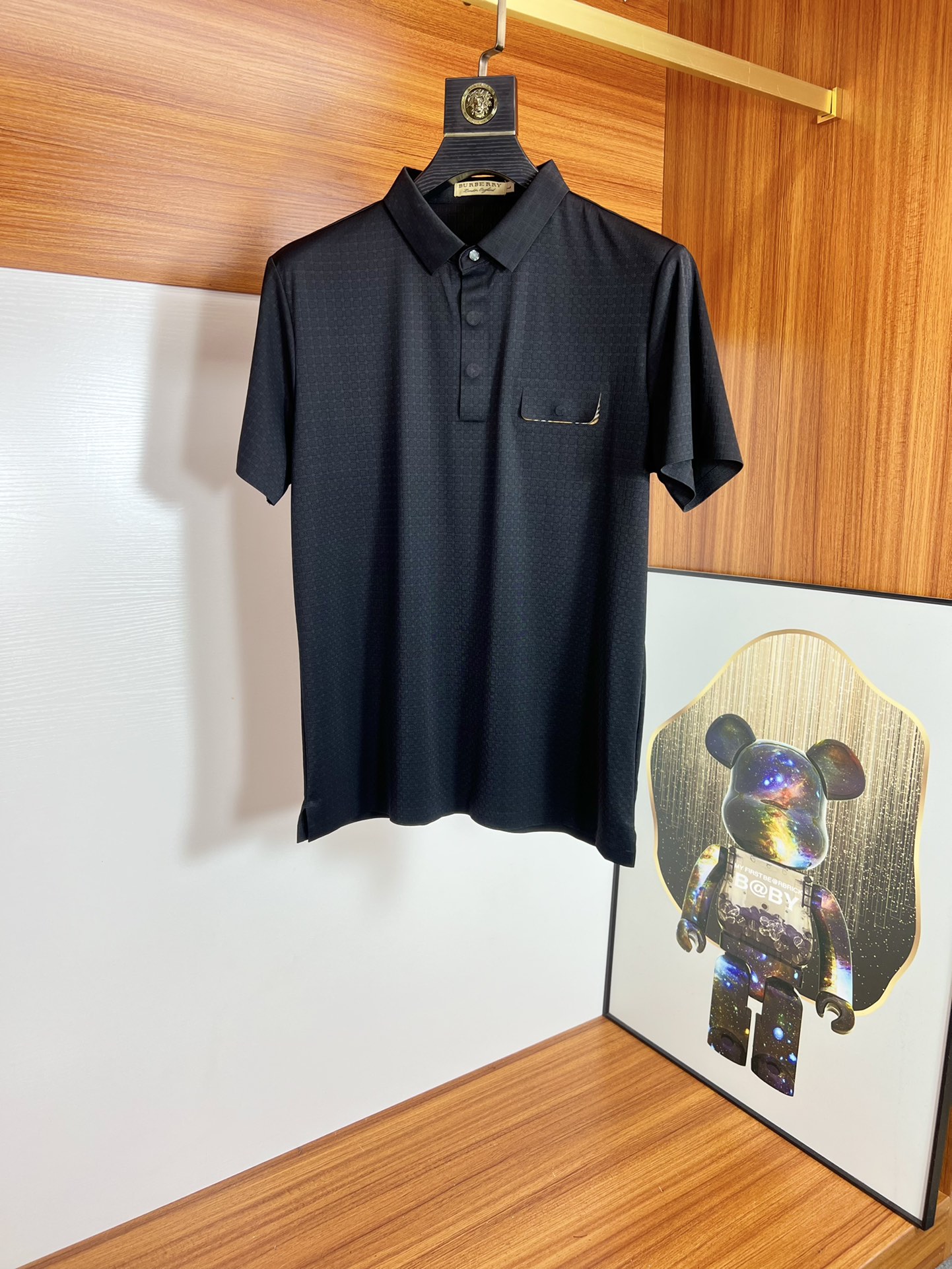 日本未入荷 2024 バーバリー 新作 半袖Tシャツ 偽物