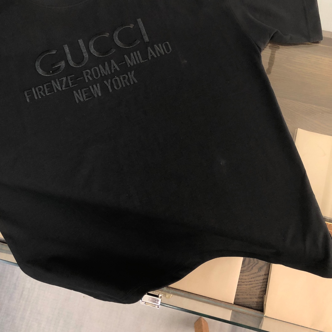 入手困難！2024 グッチ 新作 半袖Tシャツ スーパーコピー