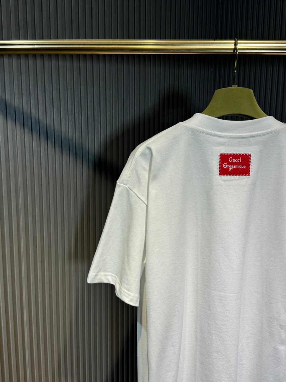 完売前に！2024 グッチ 新作 半袖Tシャツ 偽物