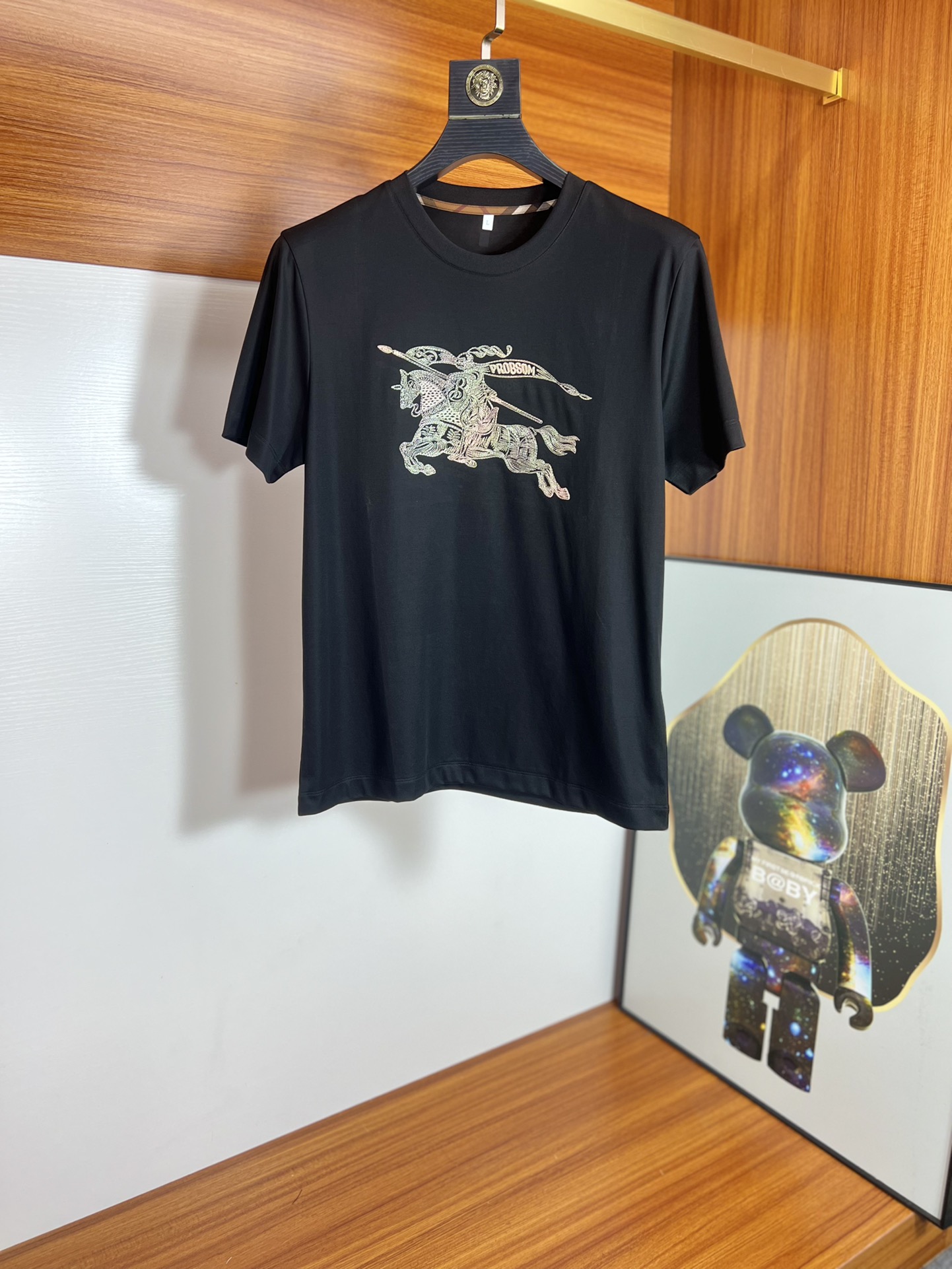 即発送！2024 バーバリー 新作 半袖Tシャツ スーパーコピー