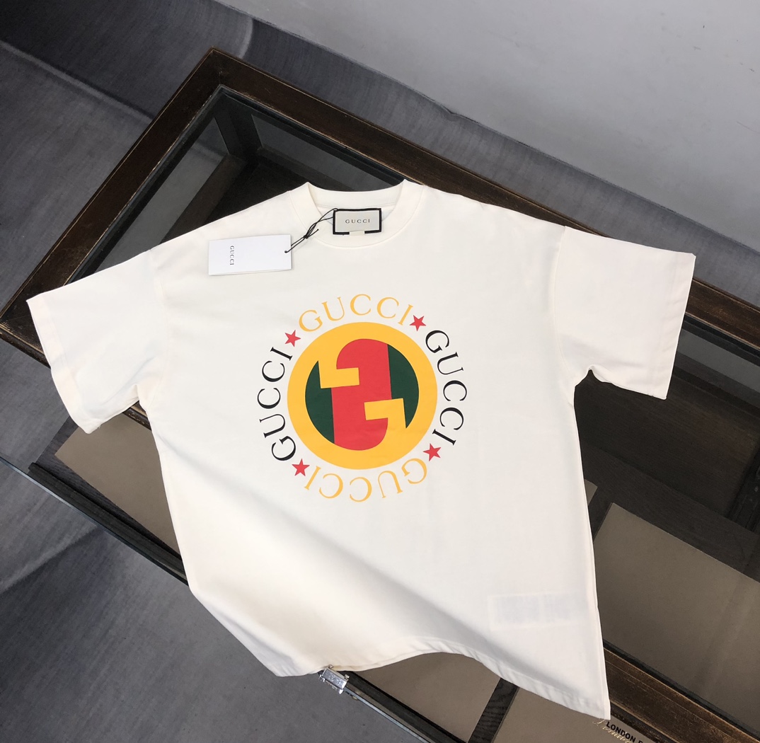 使い勝手良し 2024 グッチ 新作 半袖Tシャツ 偽物