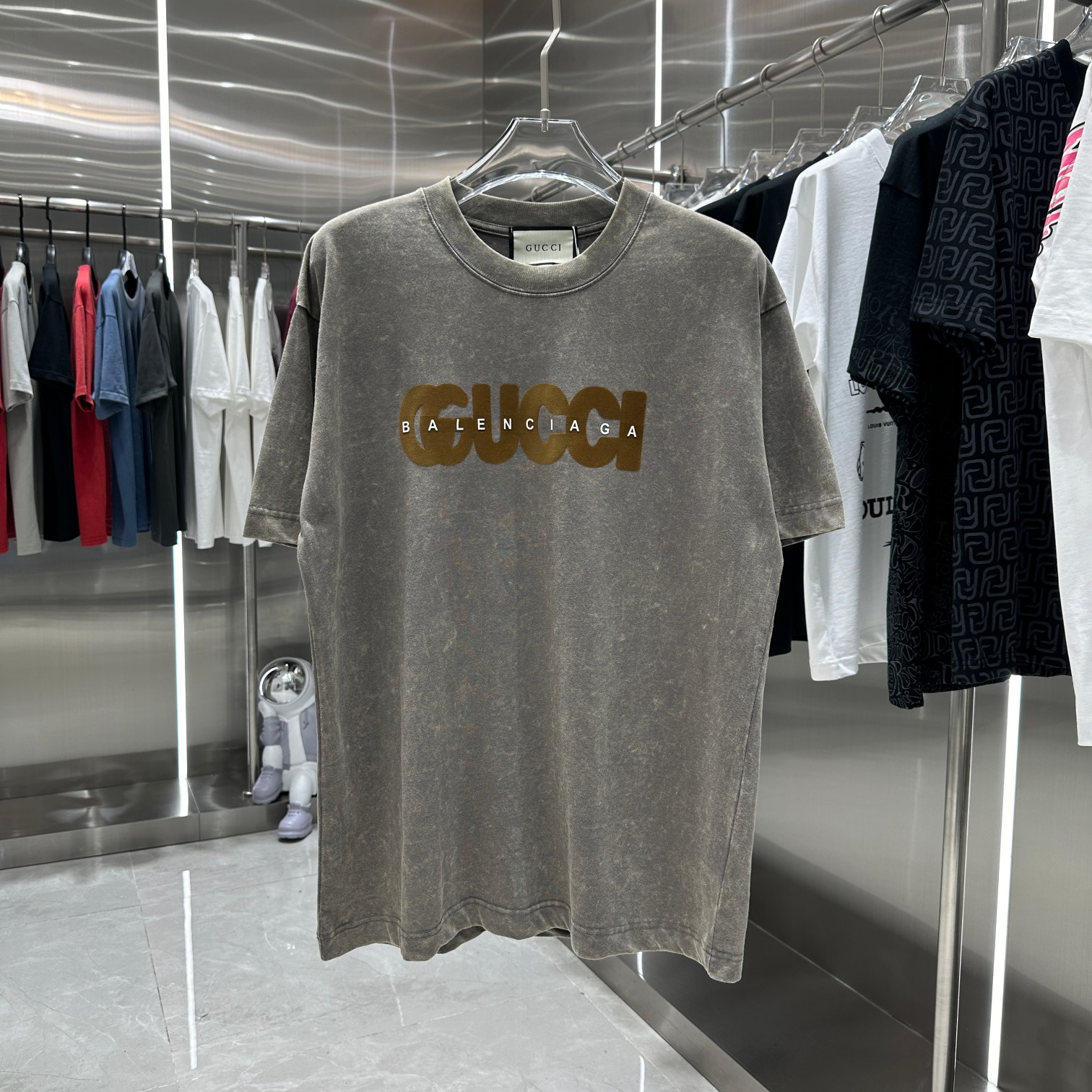 完売必至 2024 グッチ 新作 半袖Tシャツ スーパーコピー
