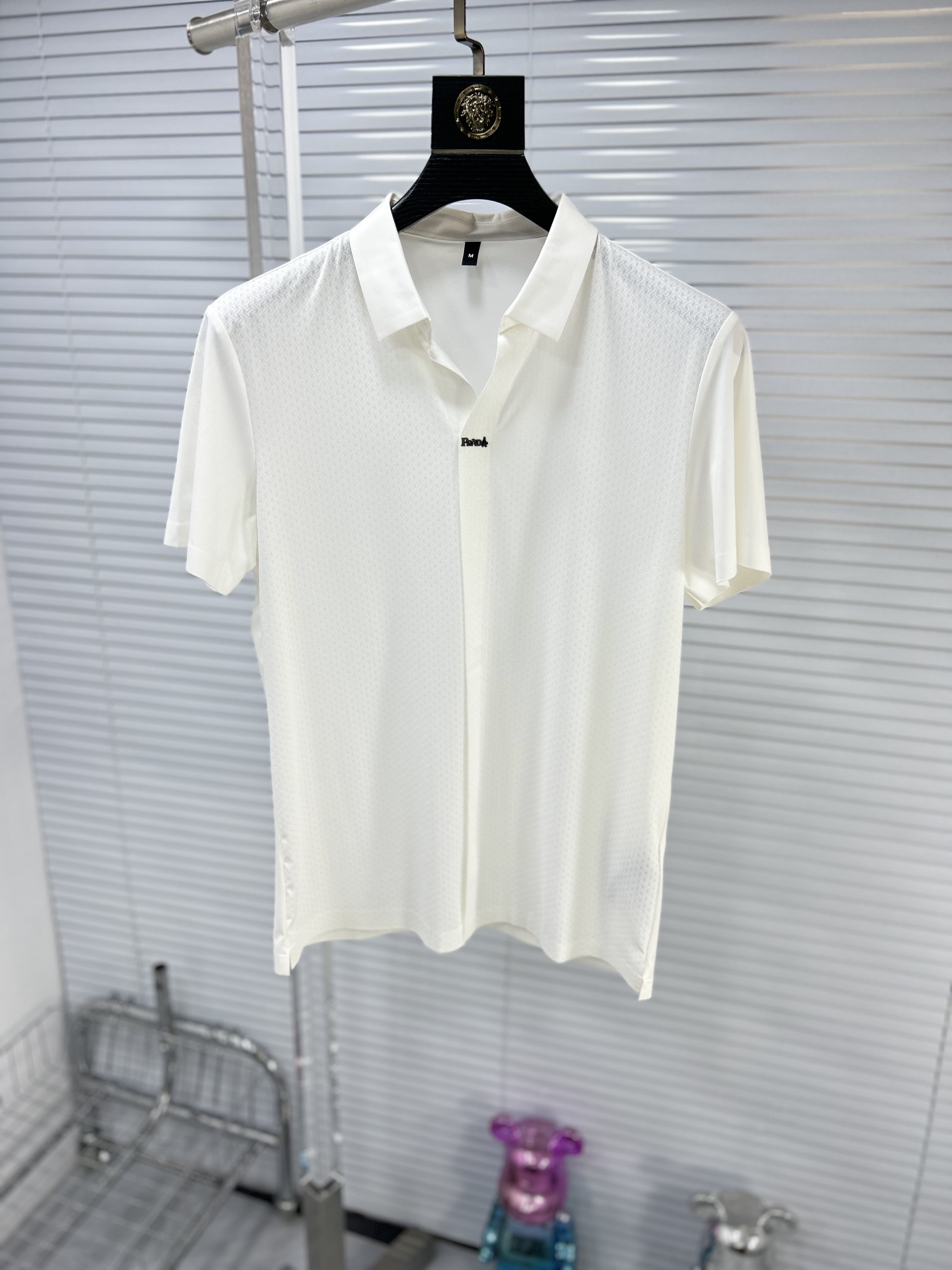 【即発】★ 2024 プラダ 新作 半袖Tシャツ 偽物