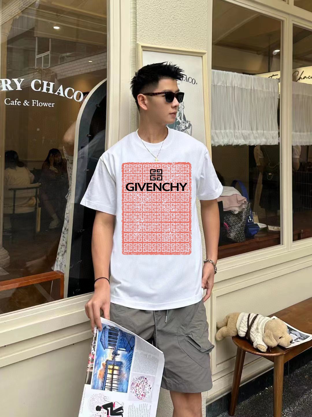 世界中で大人気♪ 2024 ジバンシー 新作 半袖Tシャツ 偽物