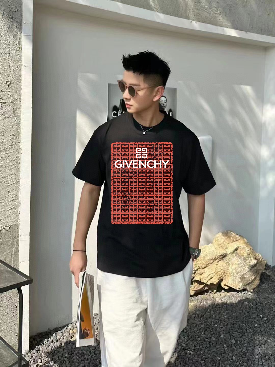 完売必至 ★ 2024 ジバンシー 新作 半袖Tシャツ コピー