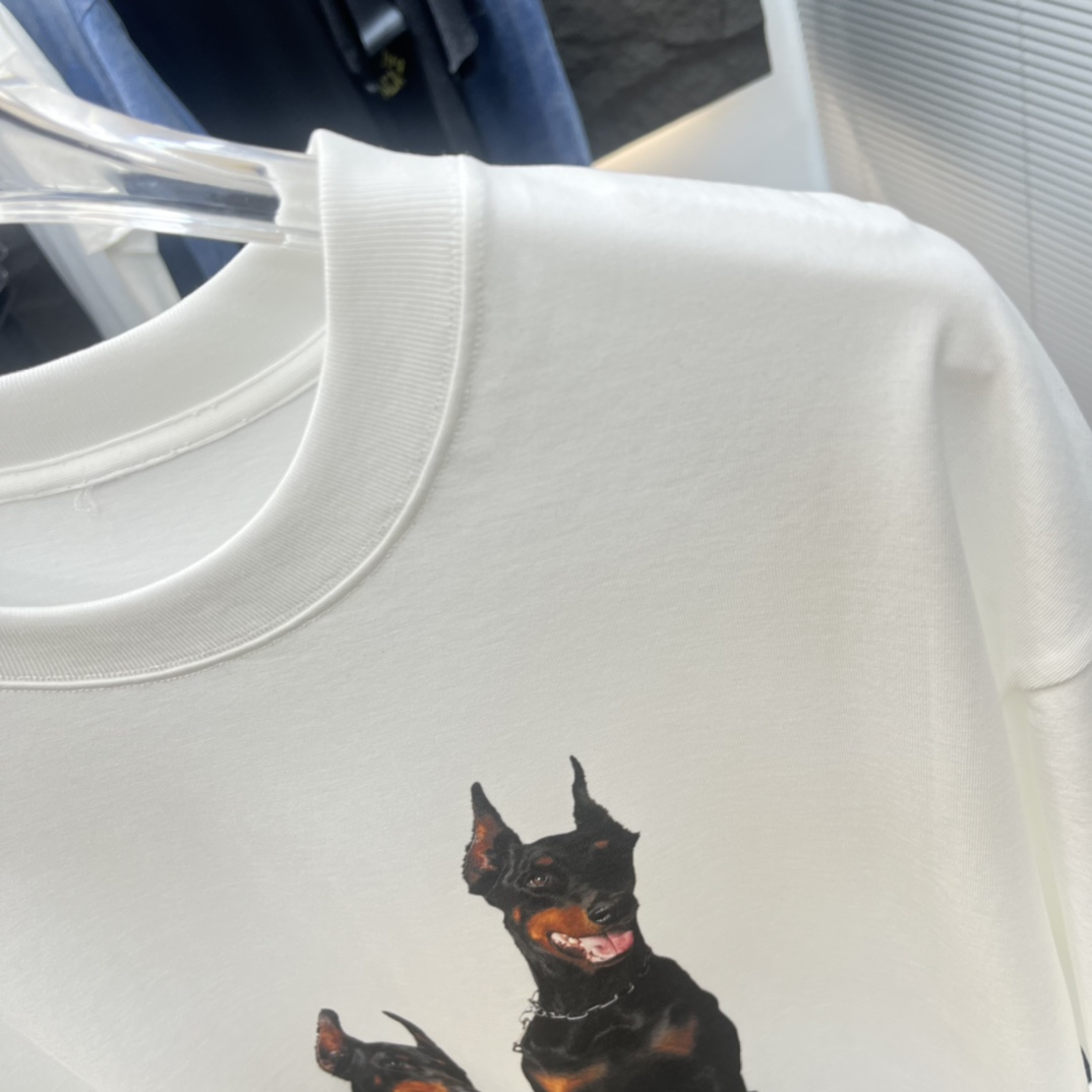 【限定カラー】2024 ジバンシー 新作 半袖Tシャツ 偽物