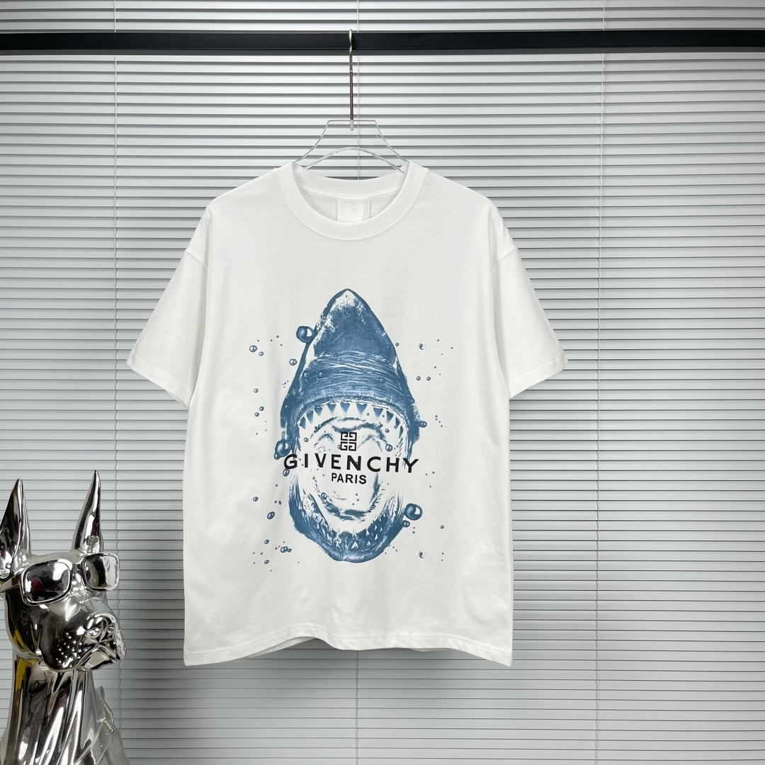 人気爆発☆ 2024 ジバンシー 新作 半袖Tシャツ コピー