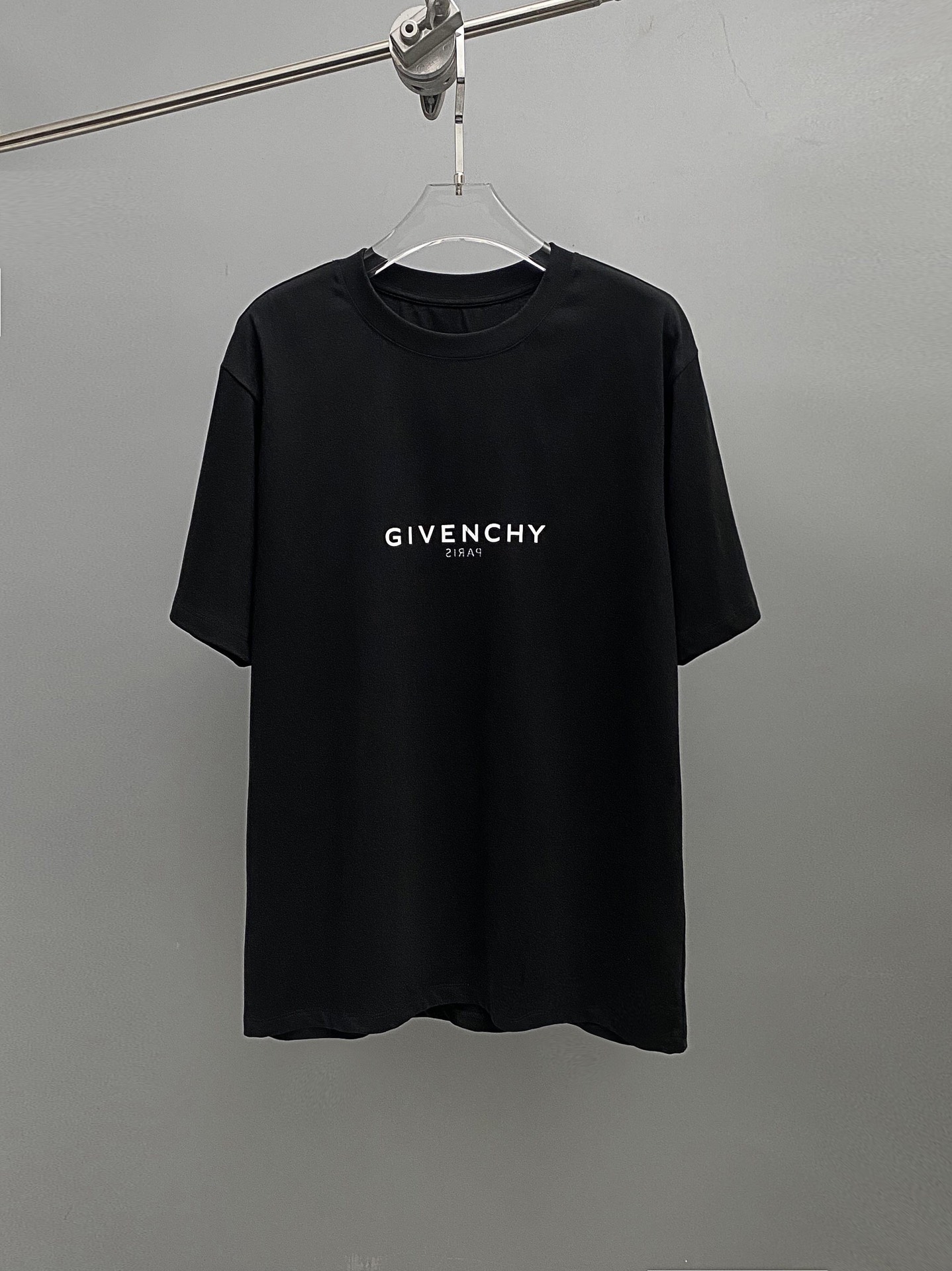 絶対欲しい！2024 ジバンシー 新作 半袖Tシャツ コピー