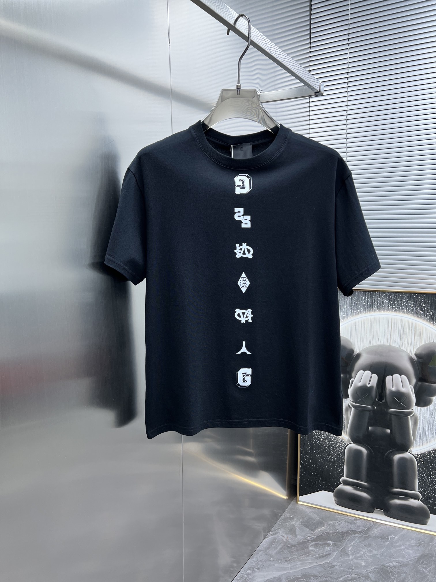 人気No1★ 2024 ジバンシー 新作 半袖Tシャツ コピー