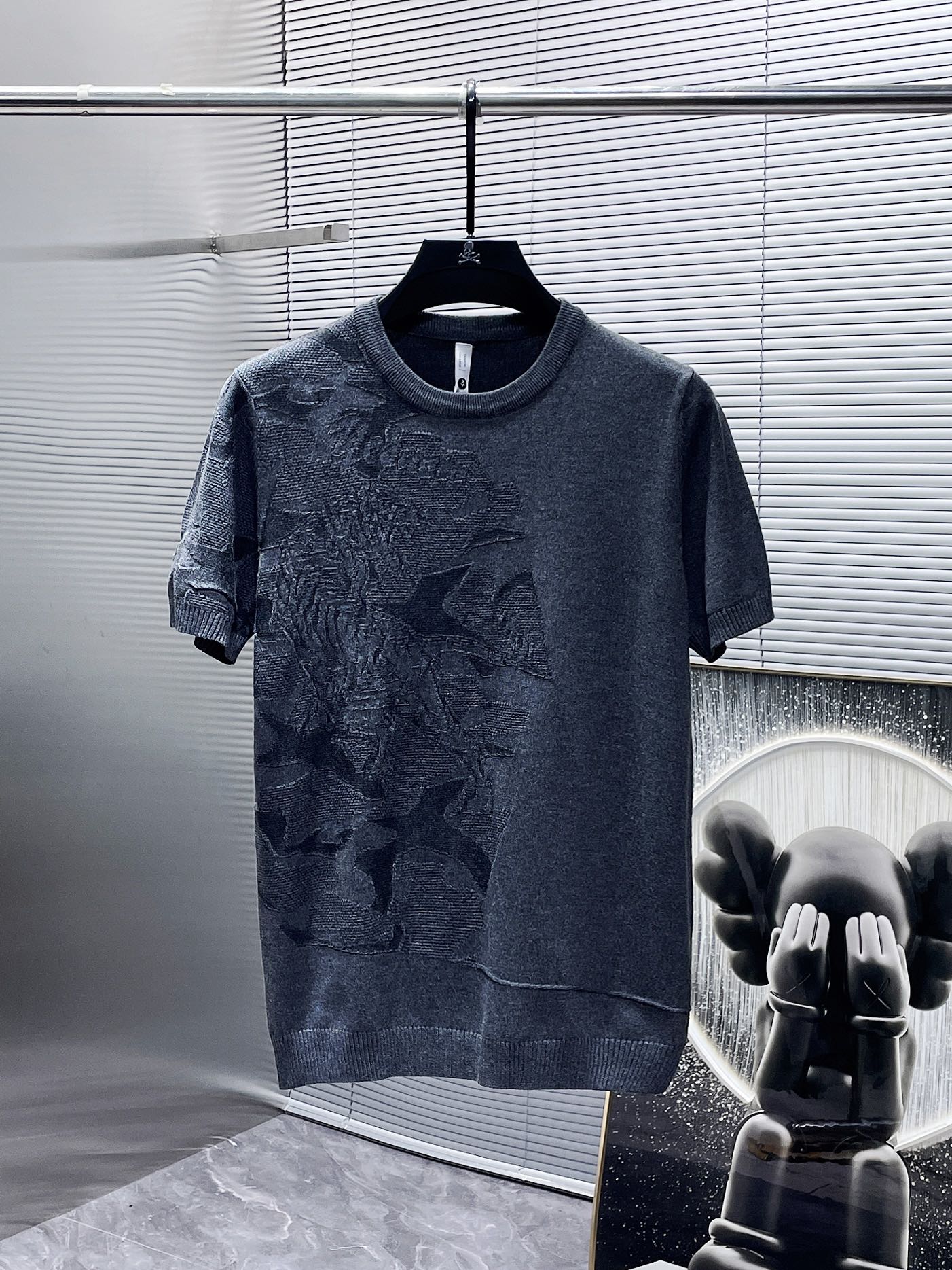人気急上昇 2024 グッチ 新作 半袖Tシャツ コピー 2色