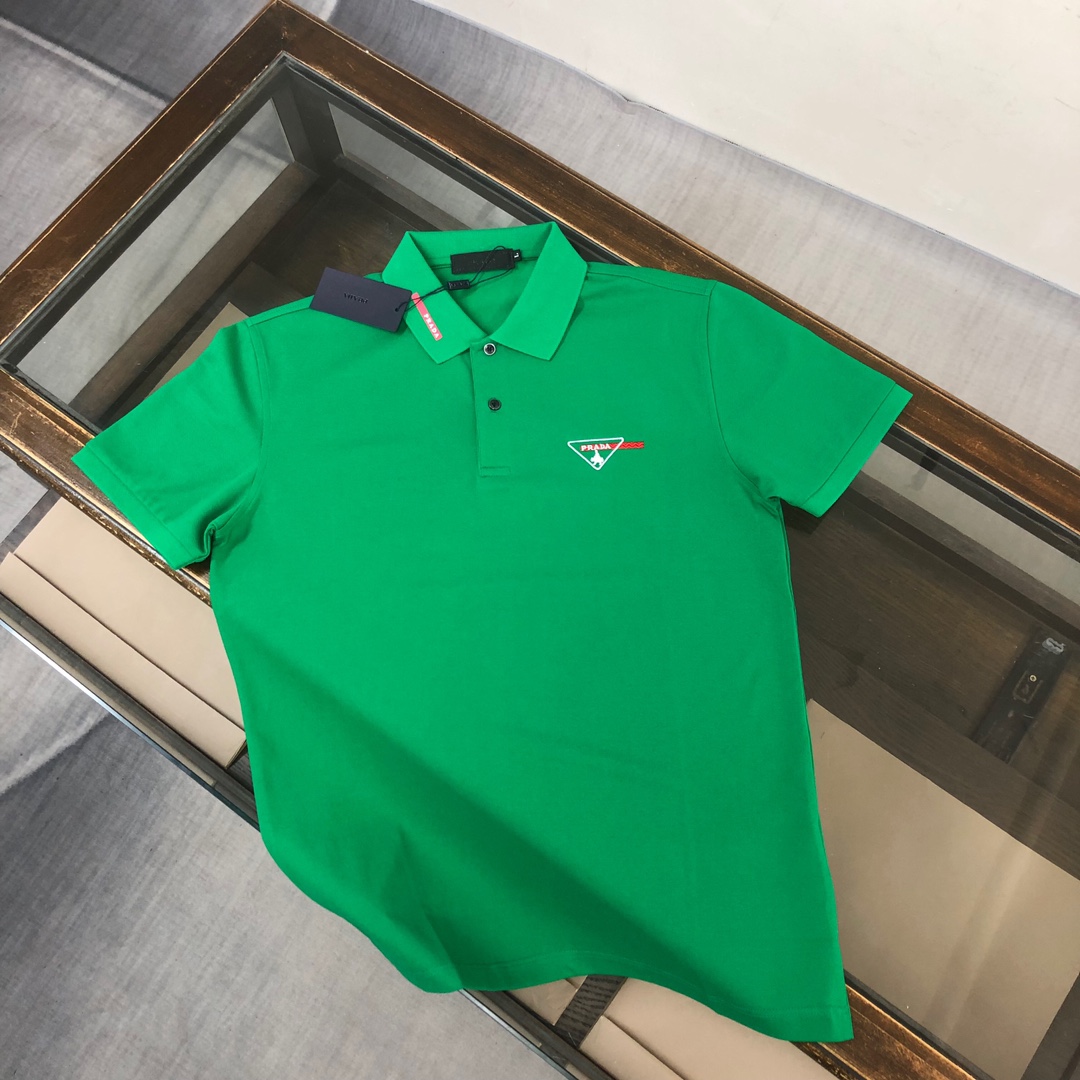 絶対欲しい！2024 プラダ 新作 半袖Tシャツ 偽物