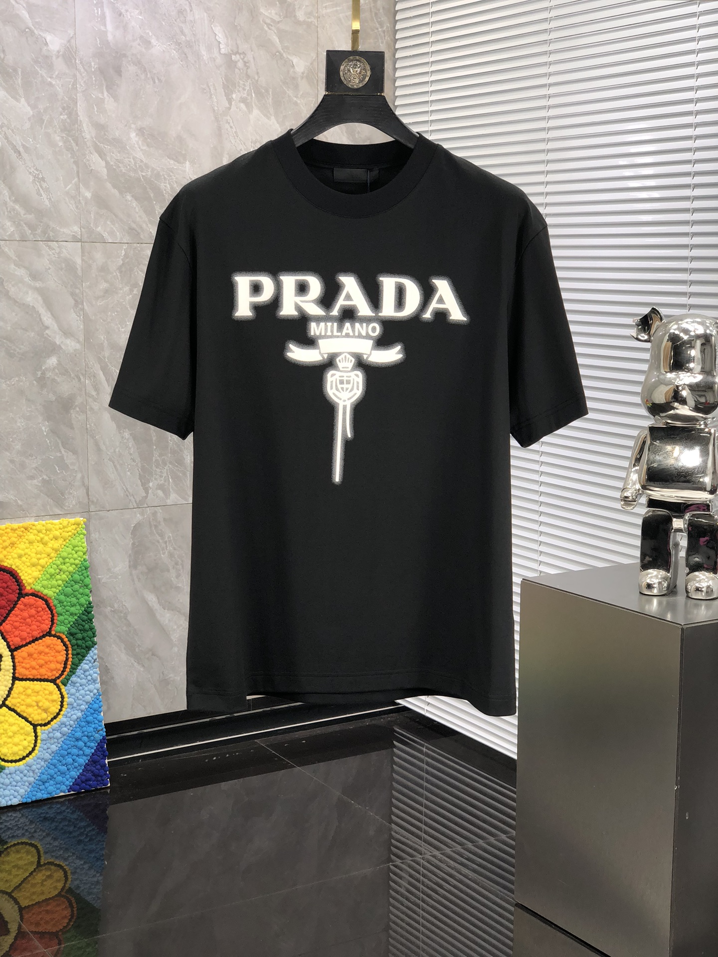 絶対欲しい！2024 プラダ 新作 半袖Tシャツ コピー