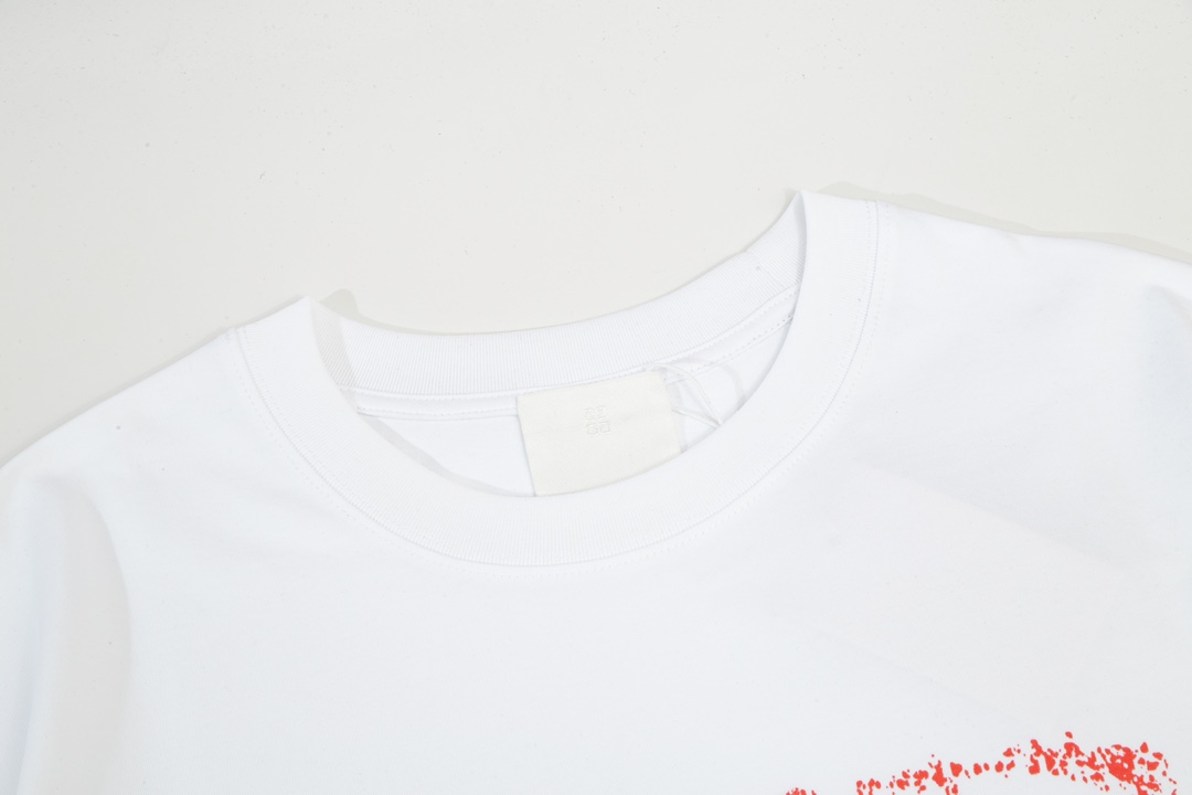 完売前に！2024 ジバンシー 新作 半袖Tシャツ 偽物