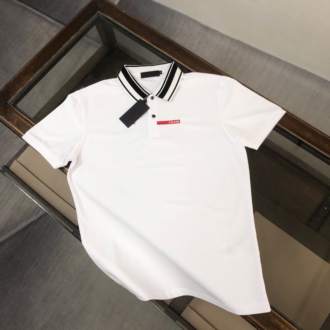 完売必至 ★ 2024 プラダ 新作 半袖Tシャツ 偽物