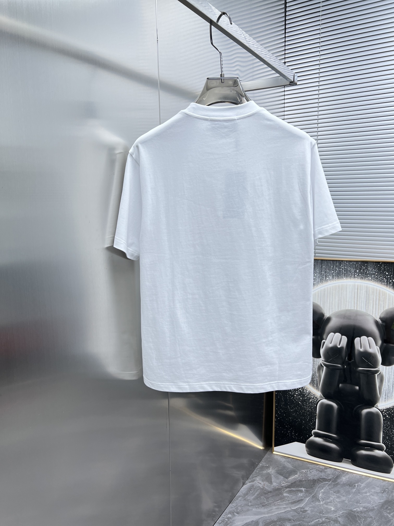 入手困難！2024 グッチ 新作 半袖Tシャツ 偽物