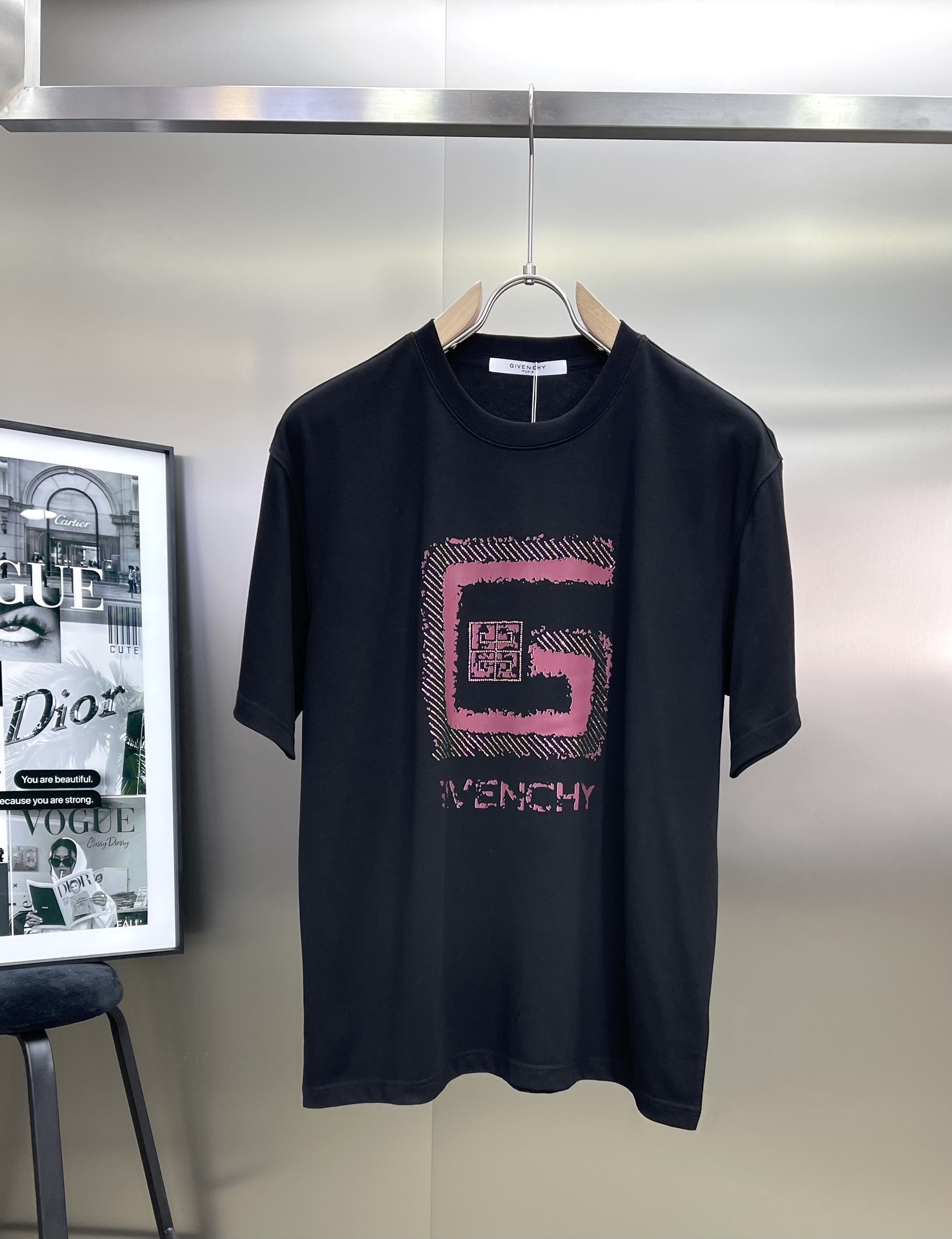 ☆超人気☆ 2024 ジバンシー 新作 半袖Tシャツ 偽物