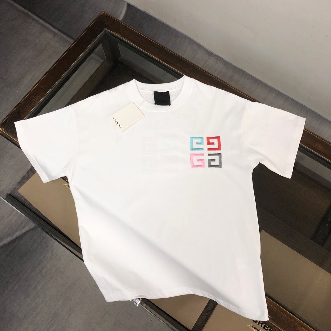 一目惚れ♪ 2024 ジバンシー 新作 半袖Tシャツ 偽物