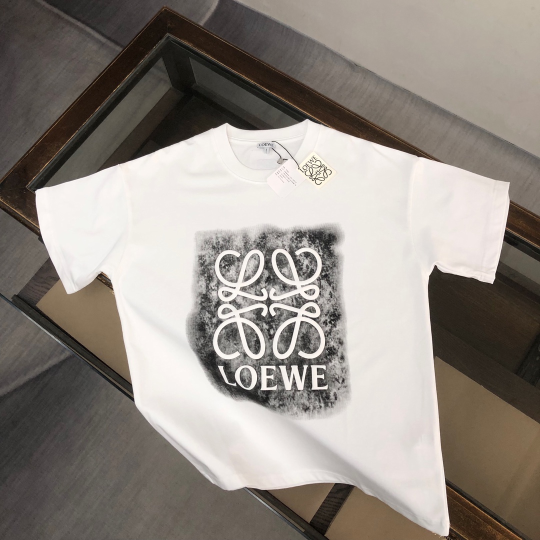 送料込 2024 ロエベ 新作 半袖Tシャツ スーパーコピー