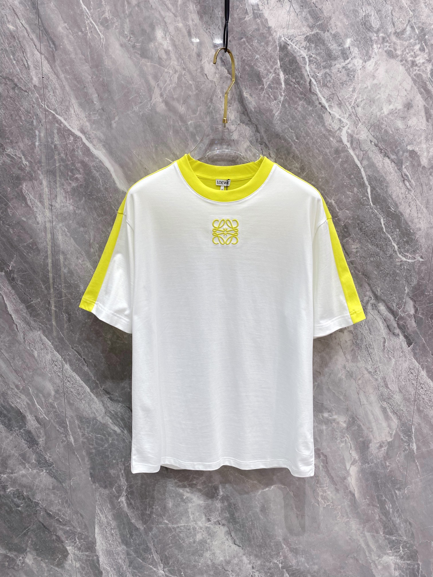 【即発】★ 2024 ロエベ 新作 半袖Tシャツ 偽物