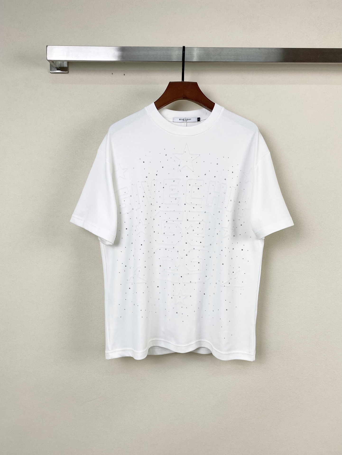 完売必至 ★ 2024 ジバンシー 新作 半袖Tシャツ コピー 2色