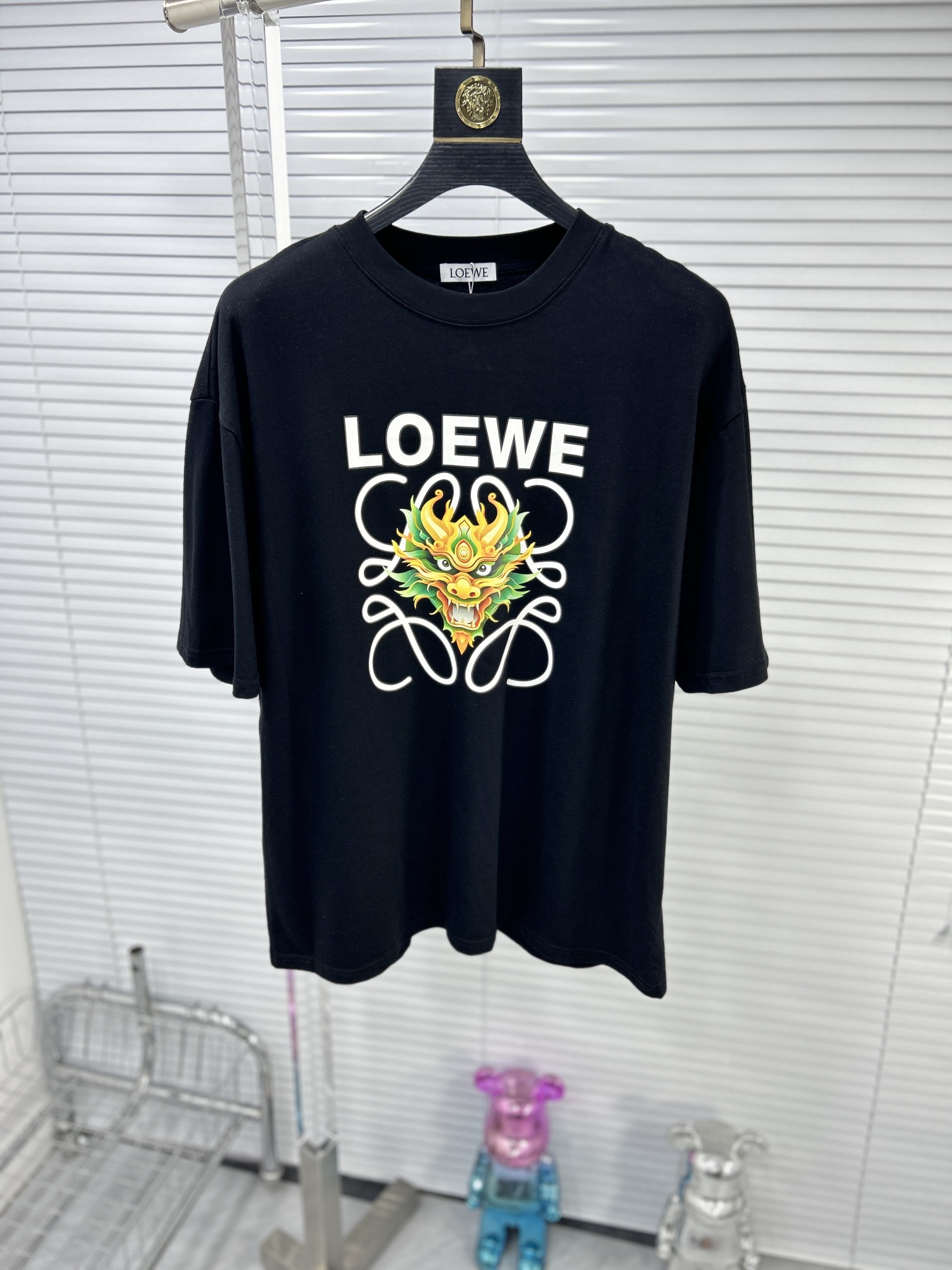 人気急上昇 2024 ロエベ 新作 半袖Tシャツ スーパーコピー