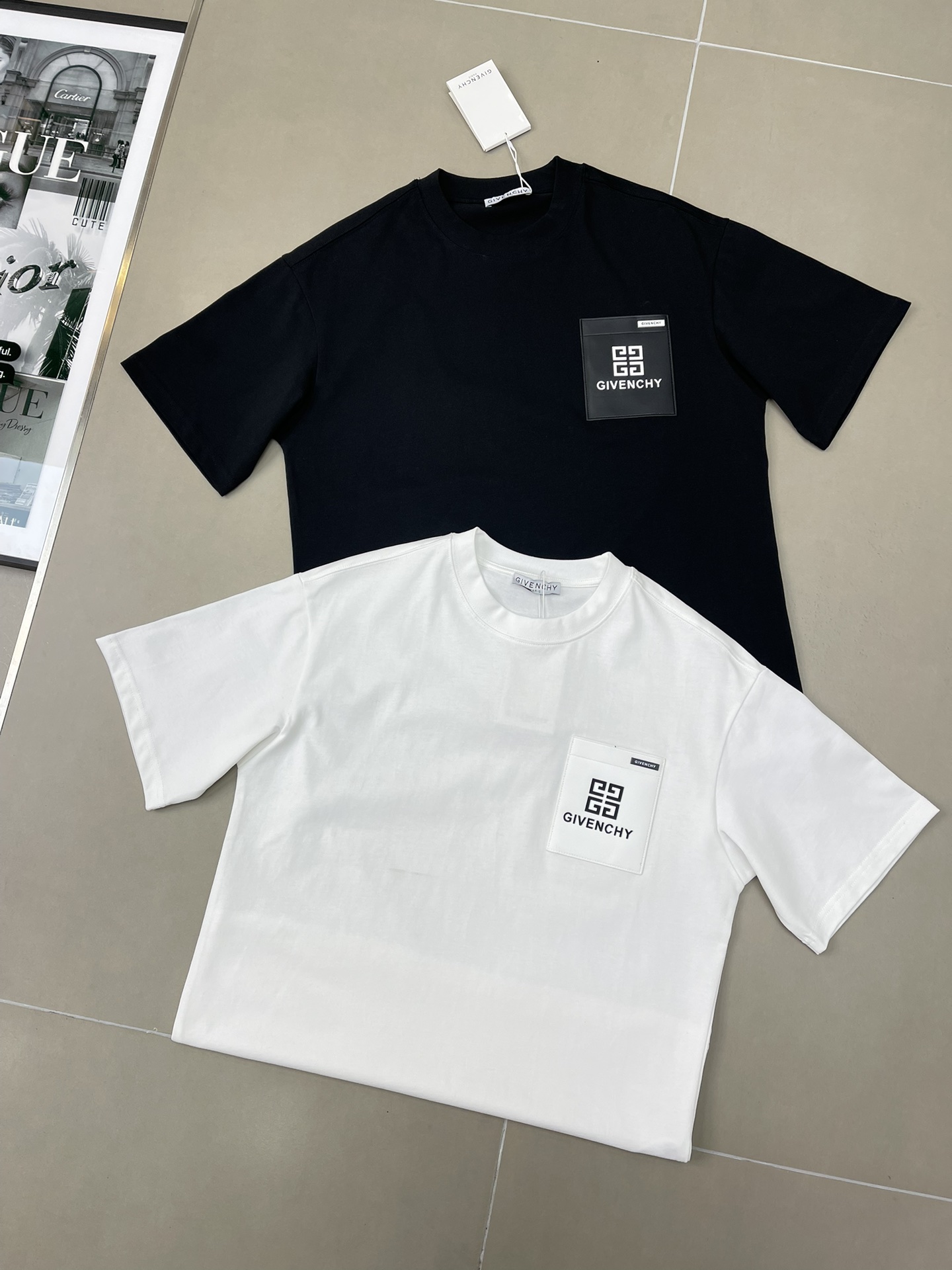 《人気★》2024 ジバンシー 新作 半袖Tシャツ コピー 2色