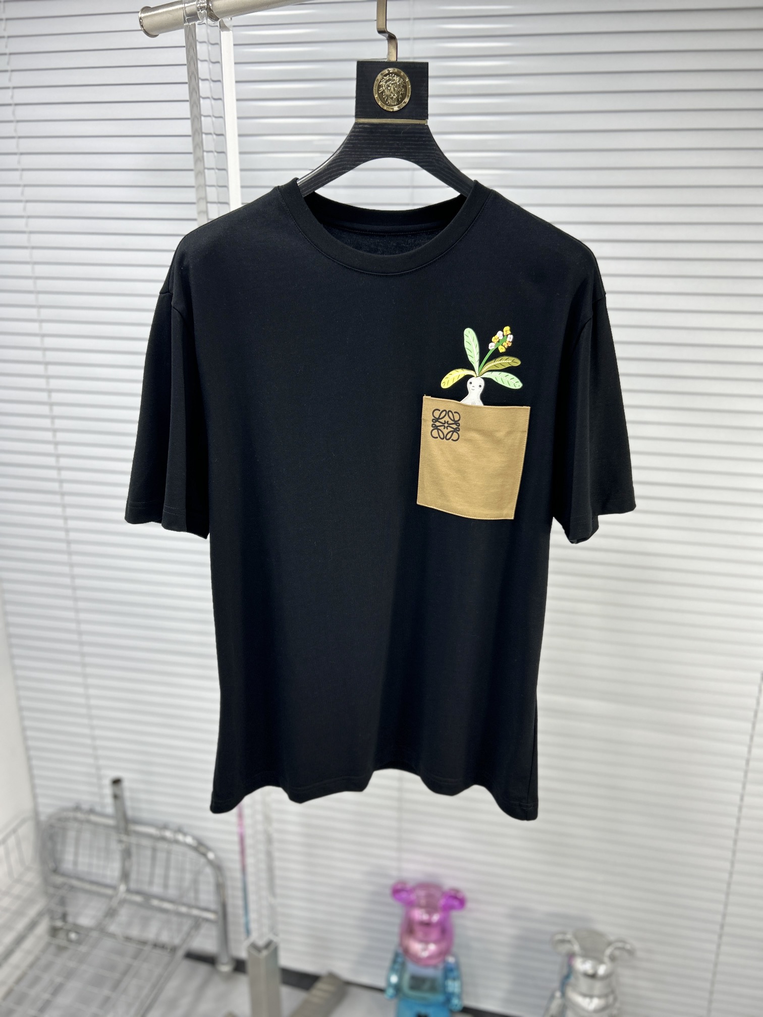 人気急上昇新作 2024 ロエベ 新作 半袖Tシャツ スーパーコピー