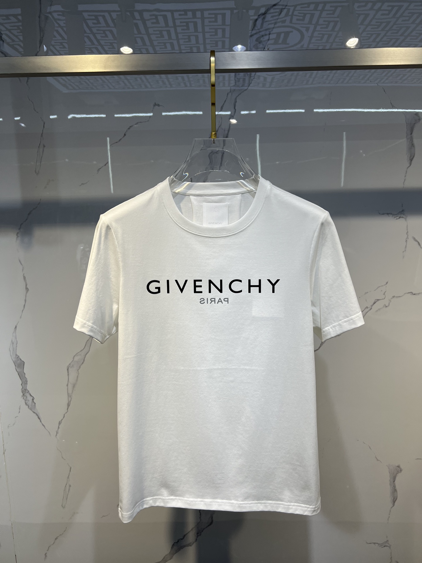 【使い勝手抜群】2024 ジバンシー 新作 半袖Tシャツ スーパーコピー