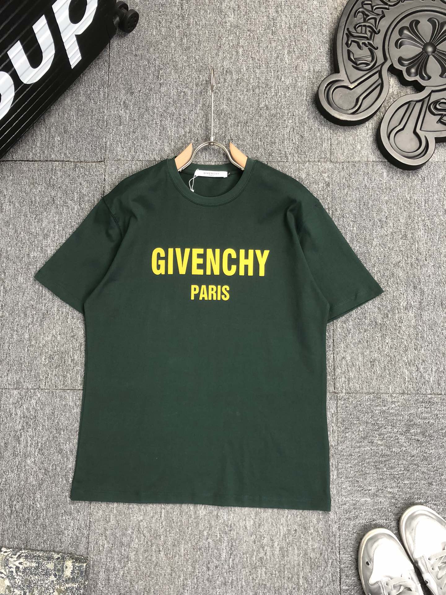 おすすめ 2024 ジバンシー 新作 半袖Tシャツ コピー 3色