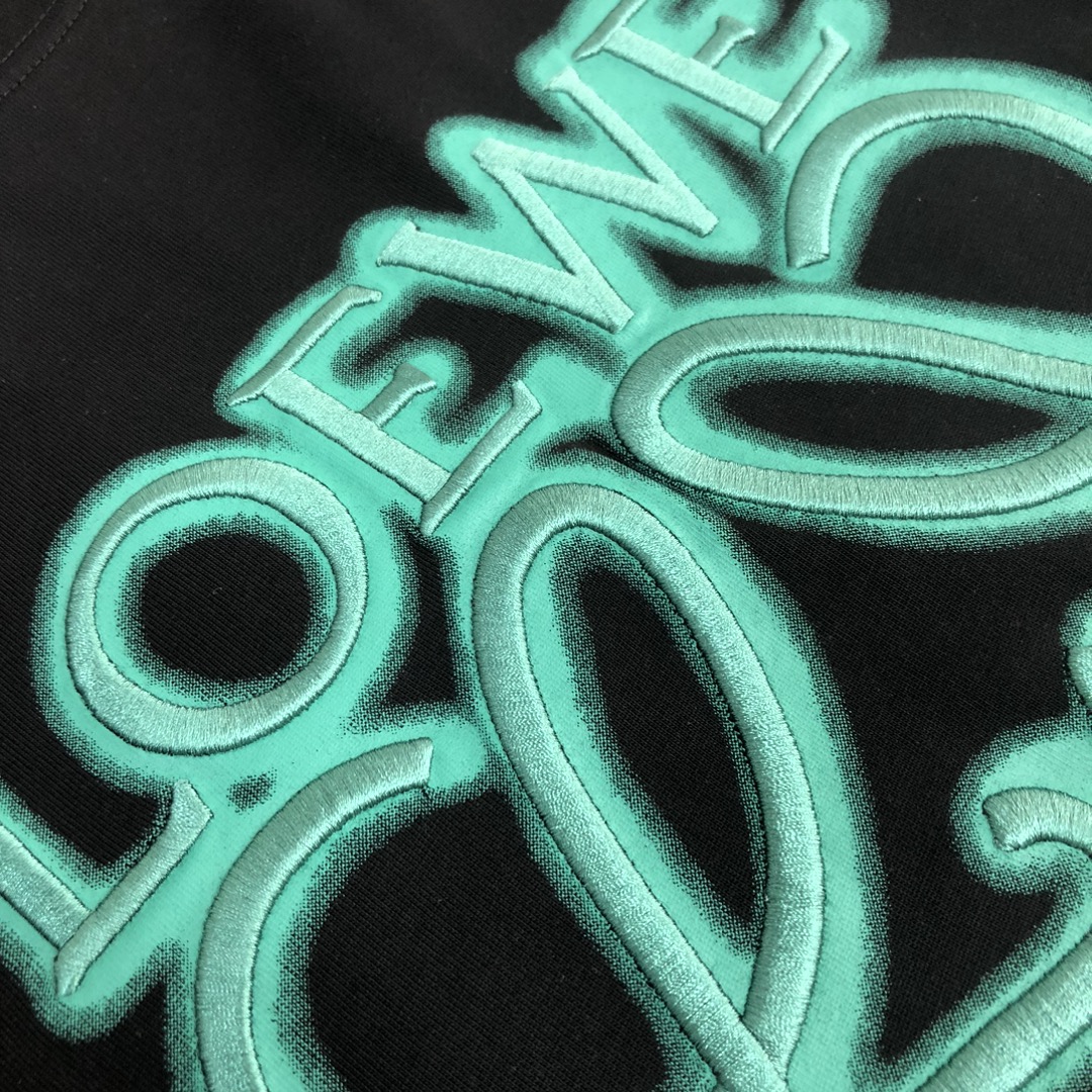 世界中で大人気♪ 2024 ロエベ 新作 半袖Tシャツ スーパーコピー