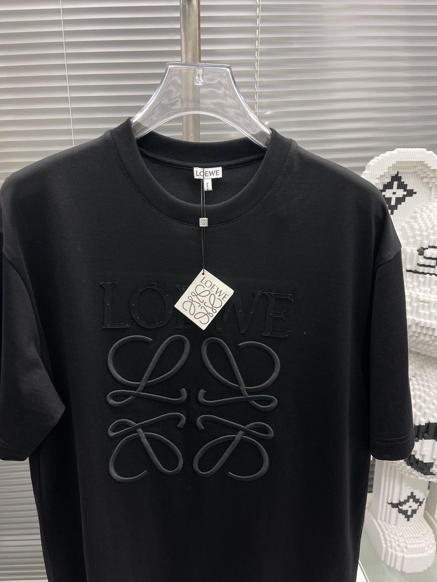 絶対欲しい！2024 ロエベ 新作 半袖Tシャツ スーパーコピー 2色