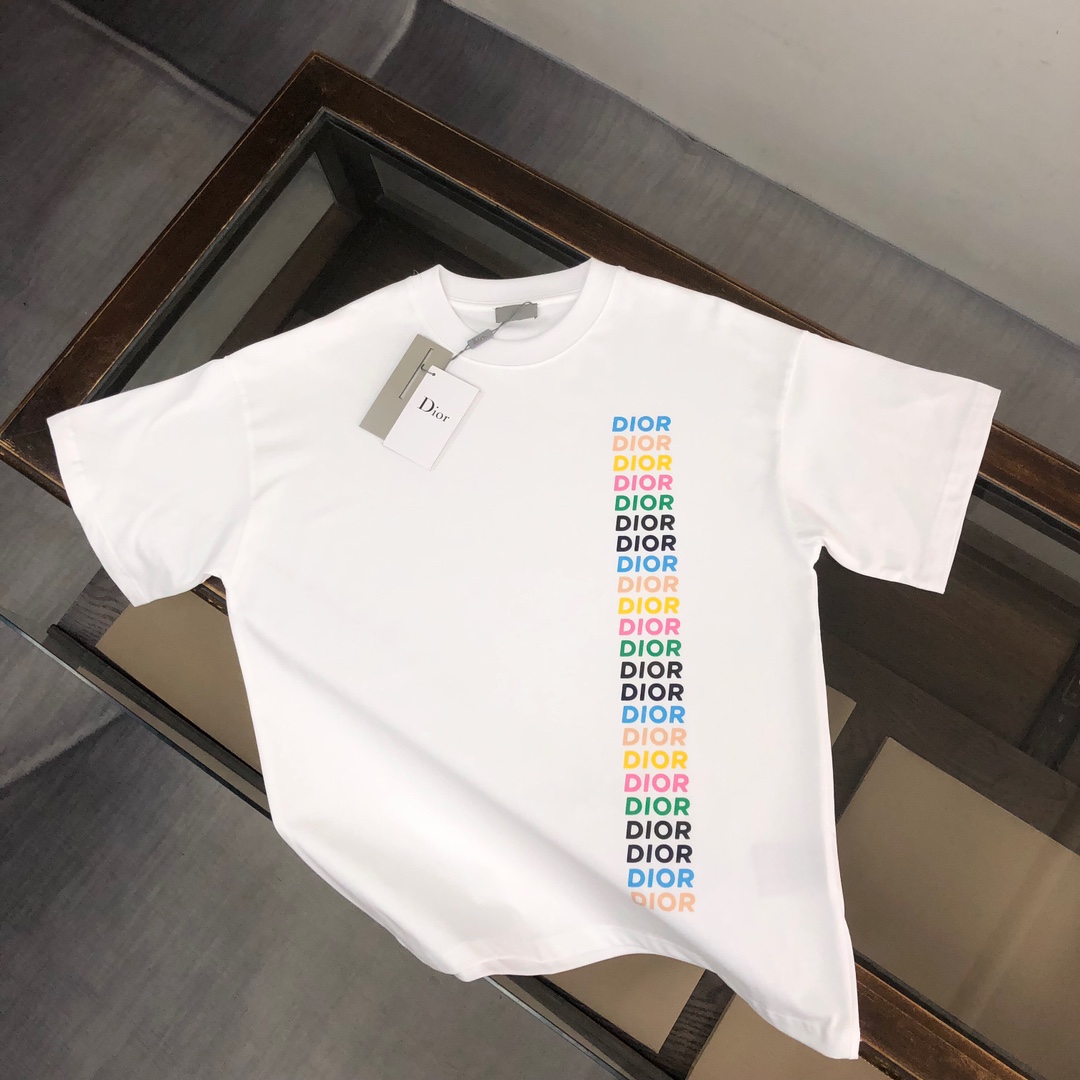 入手困難品！2024 ディオール 新作 半袖Tシャツ コピー
