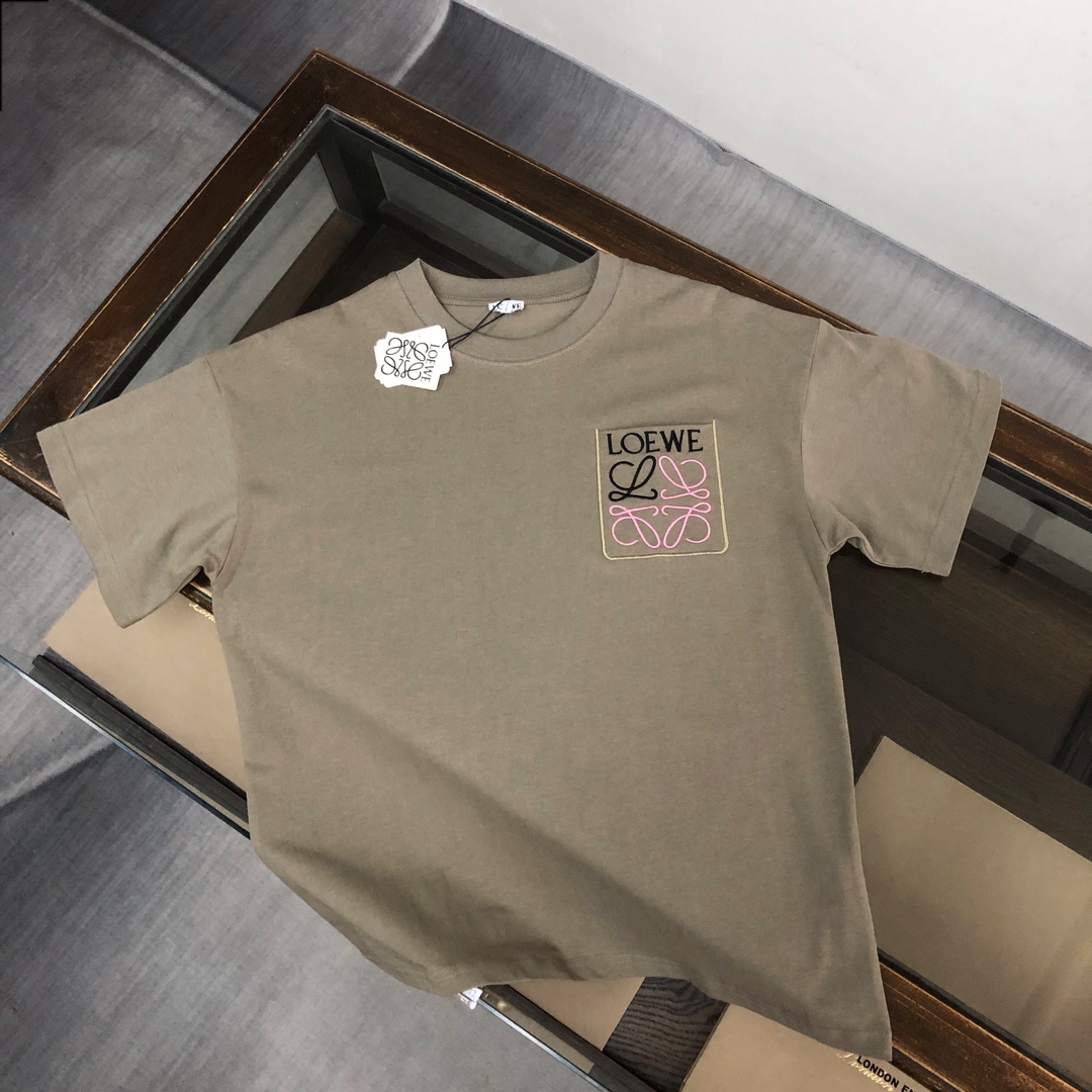 【大特価】2024 ロエベ 新作 半袖Tシャツ 偽物
