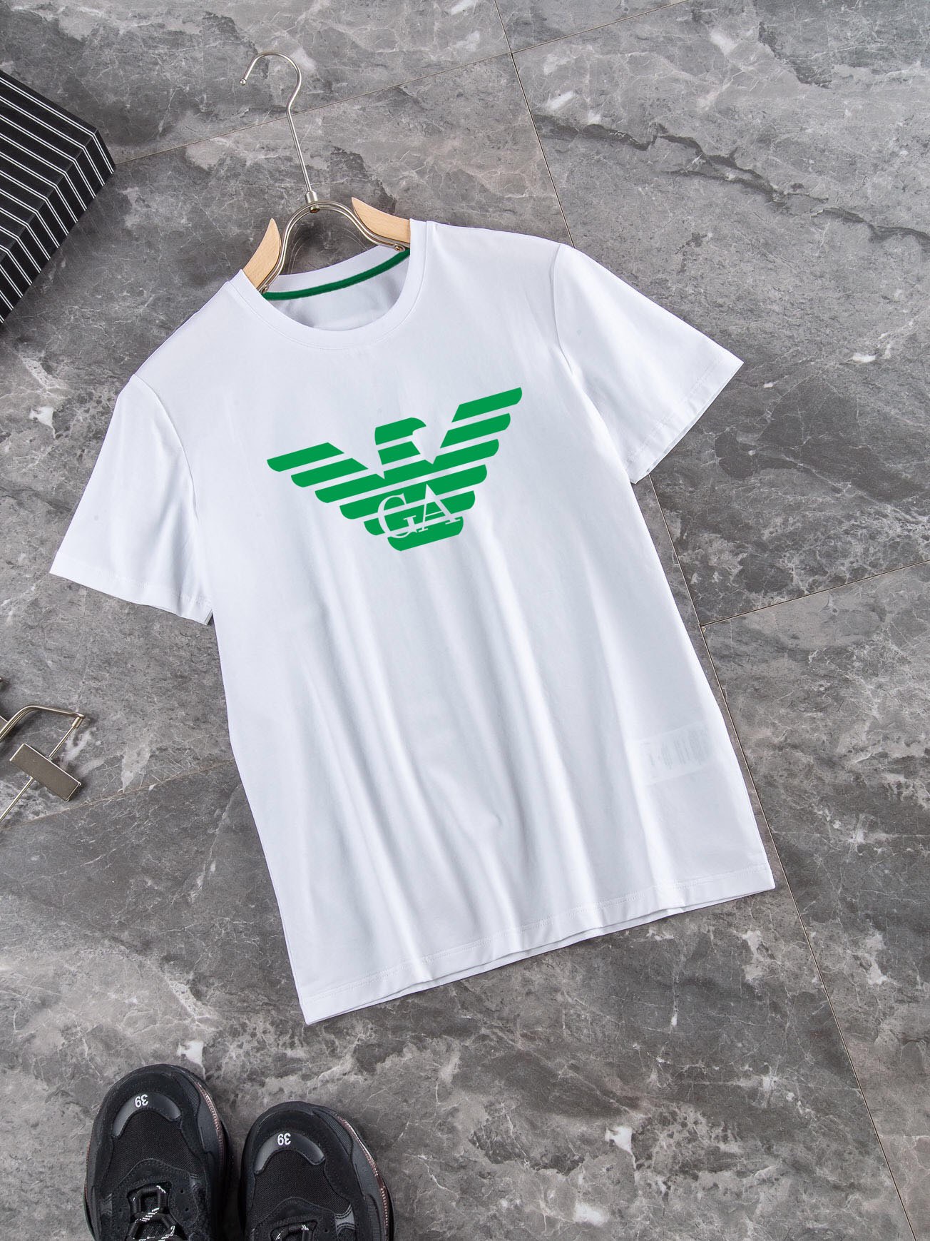 ★日本!!人気！2024 ジョルジオアルマーニ 新作 半袖Tシャツ スーパーコピー 2色