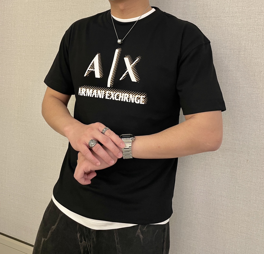 激安価格！2024 ジョルジオアルマーニ 新作 半袖Tシャツ 偽物