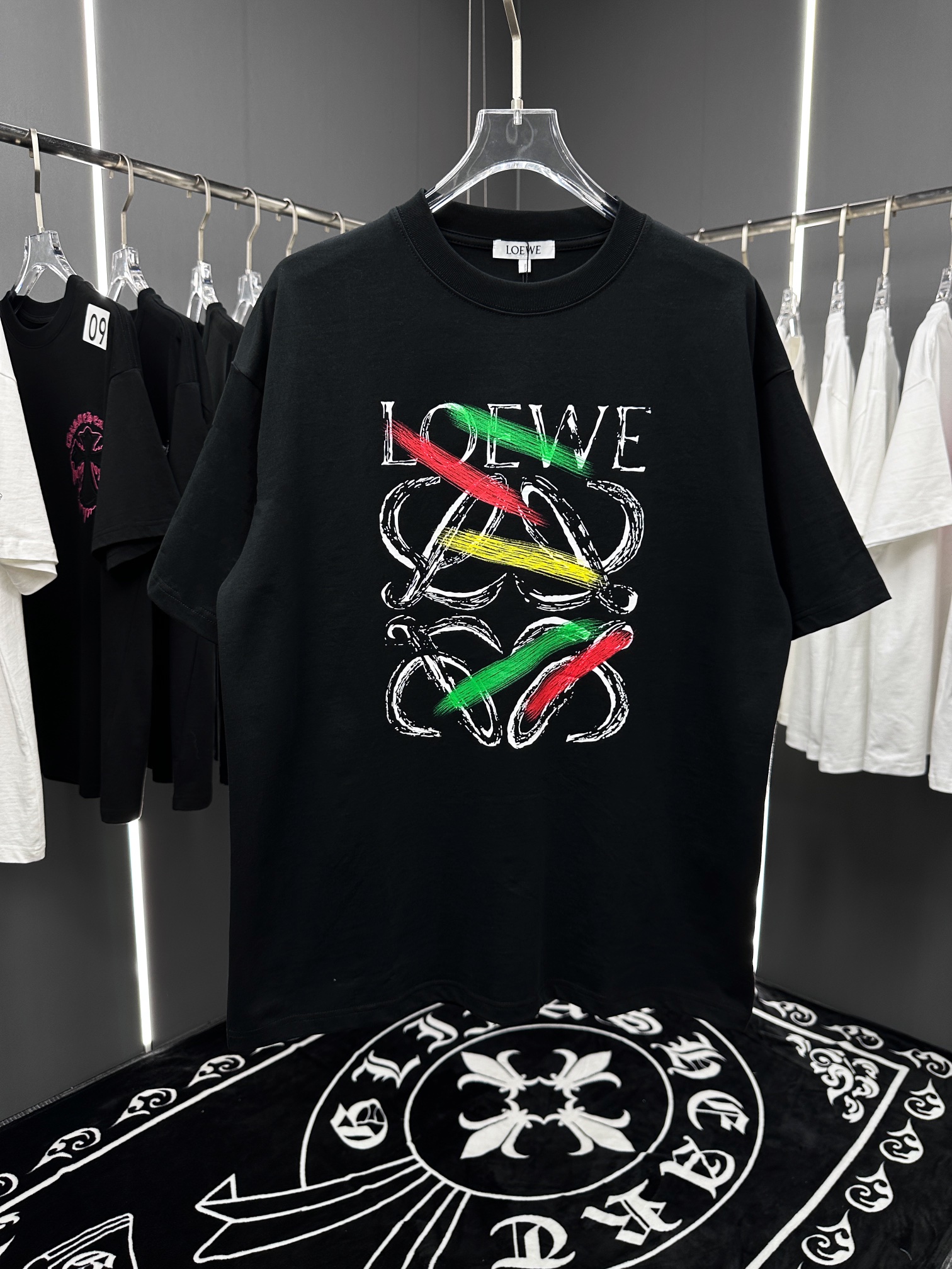 おすすめ 2024 ロエベ 新作 半袖Tシャツ スーパーコピー
