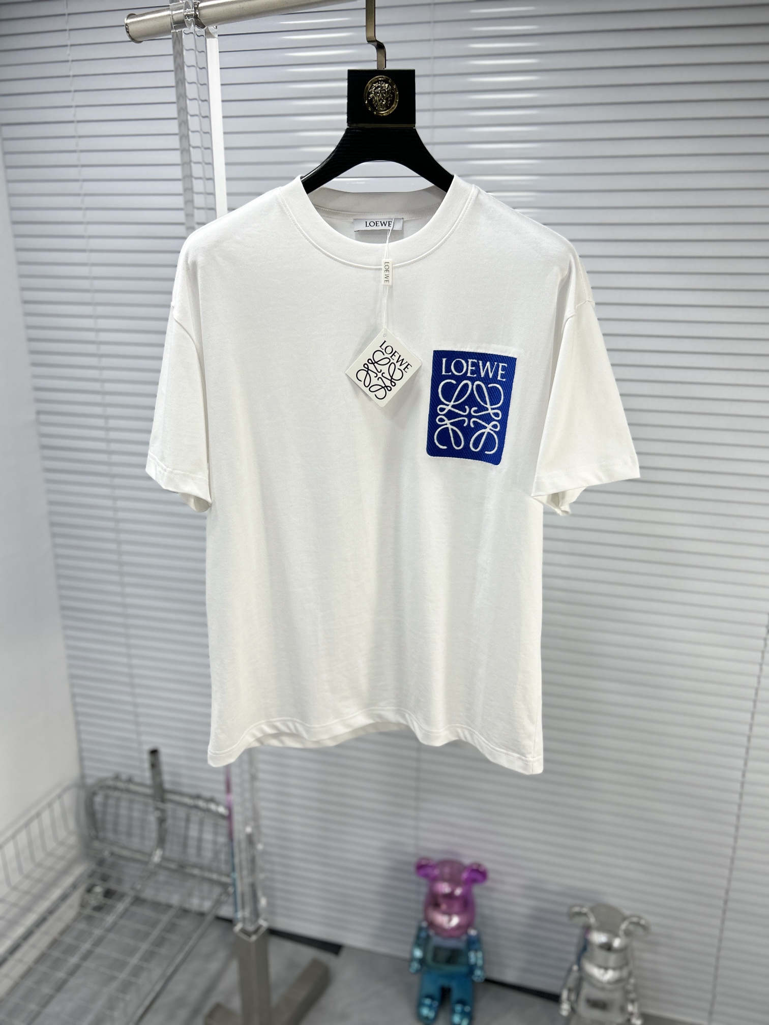 注目度抜群！2024 ロエベ 新作 半袖Tシャツ 偽物