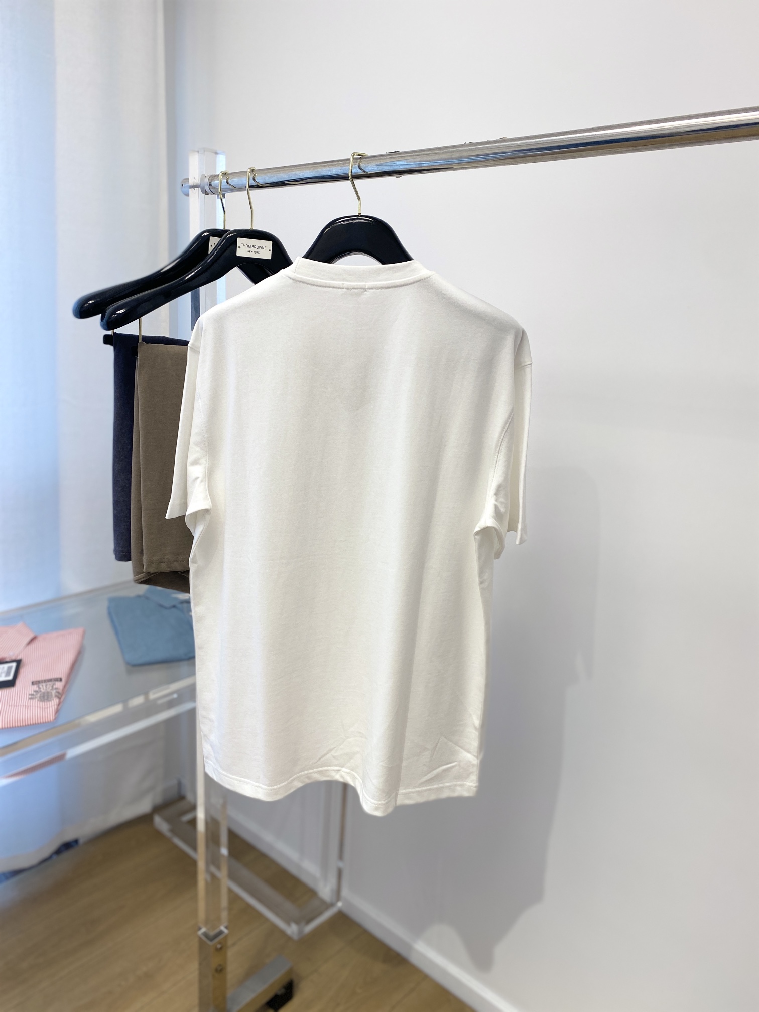 絶対欲しい！2024 ロエベ 新作 半袖Tシャツ コピー