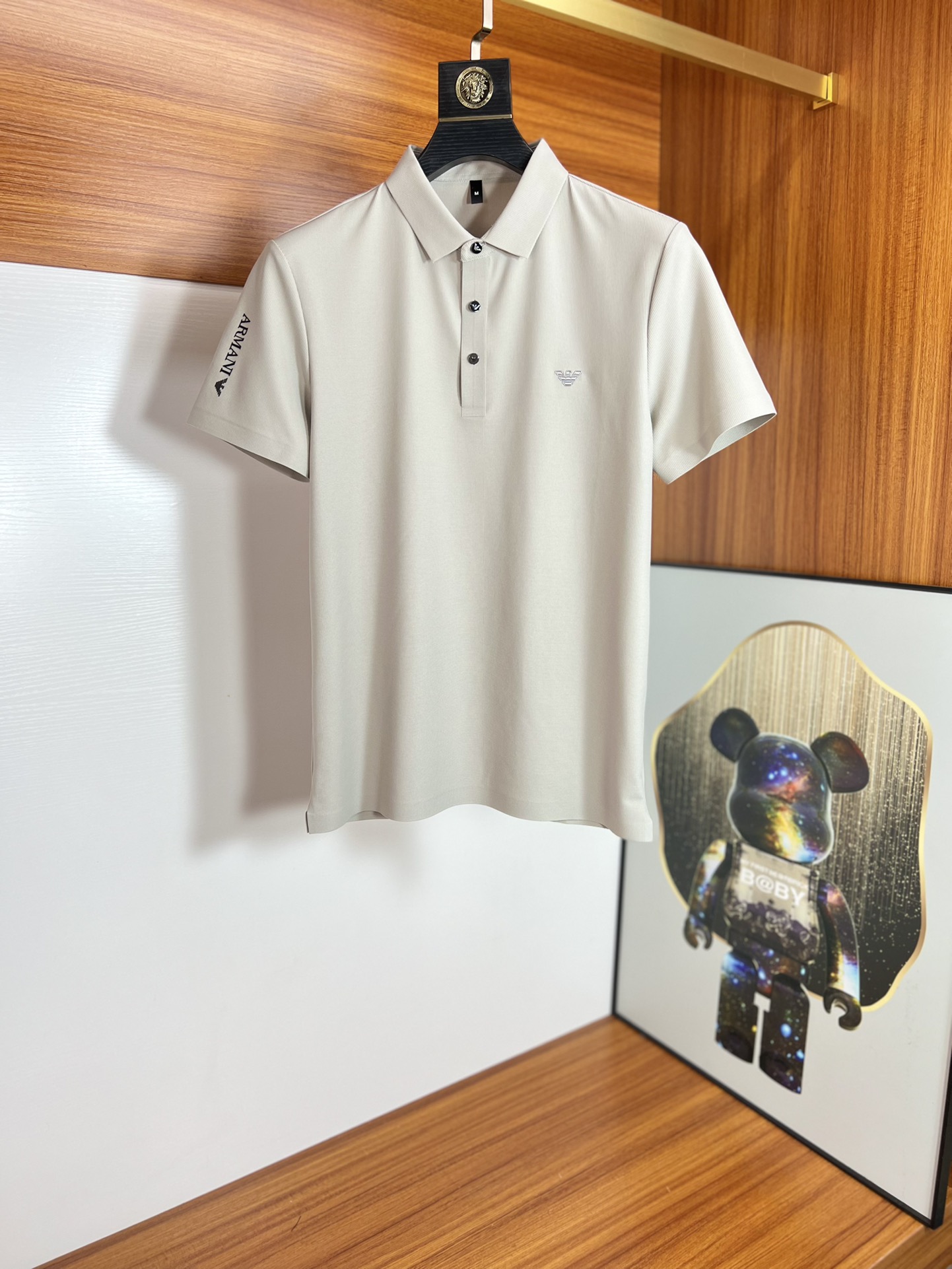 絶対欲しい！2024 ジョルジオアルマーニ 新作 半袖Tシャツ 偽物