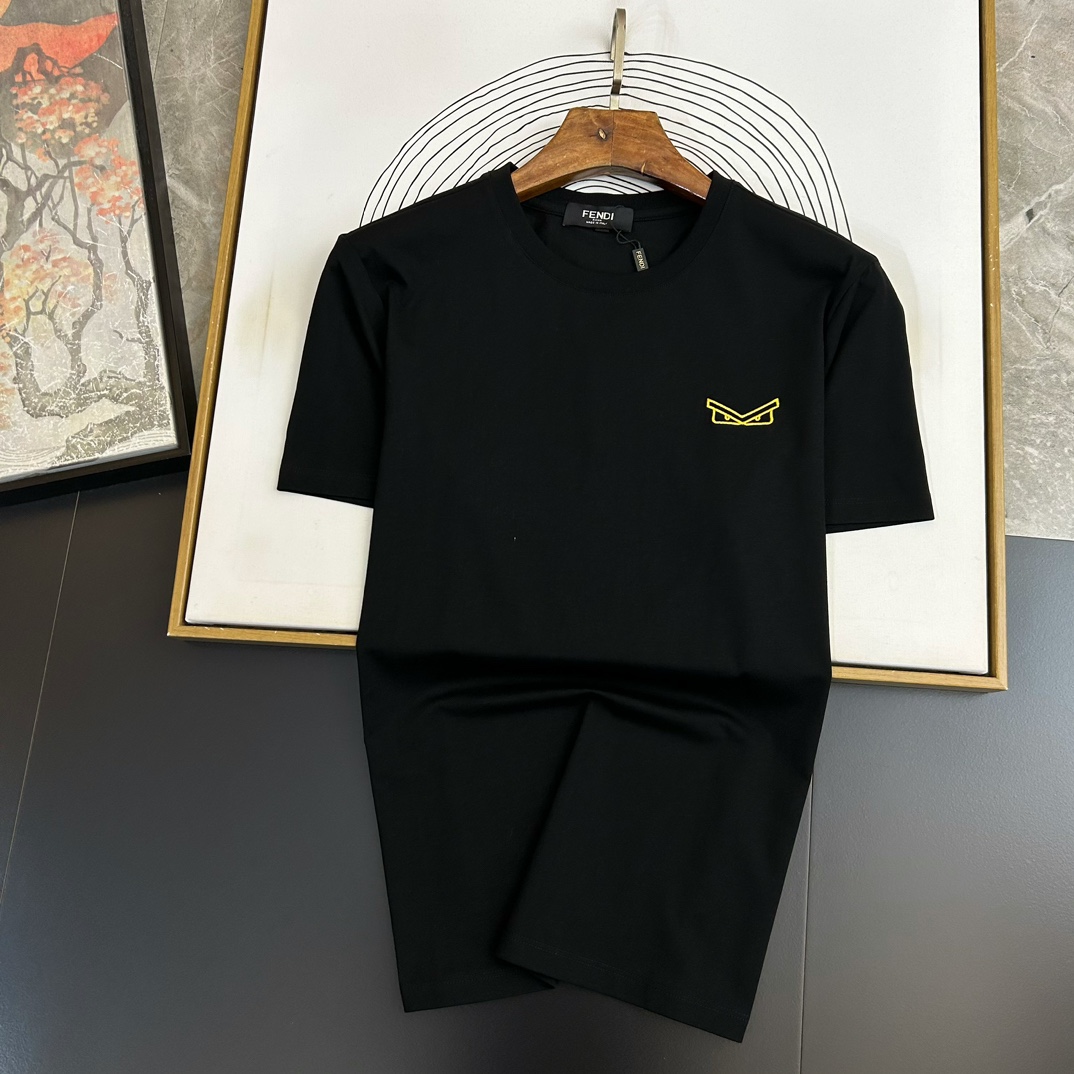 即発送！2024 フェンディ 新作 半袖Tシャツ コピー 2色