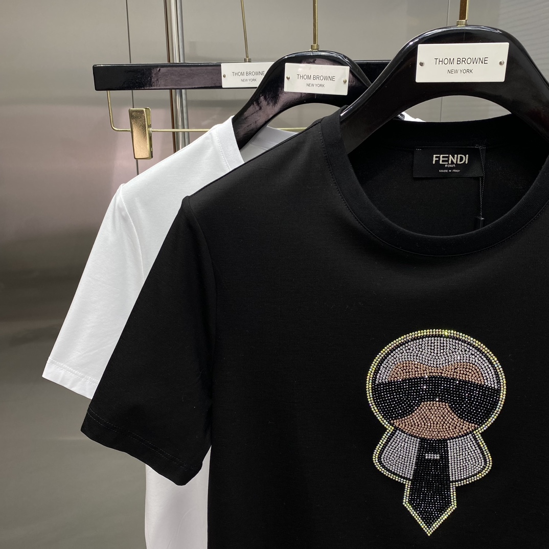 完売前に！2024 フェンディ 新作 半袖Tシャツ スーパーコピー