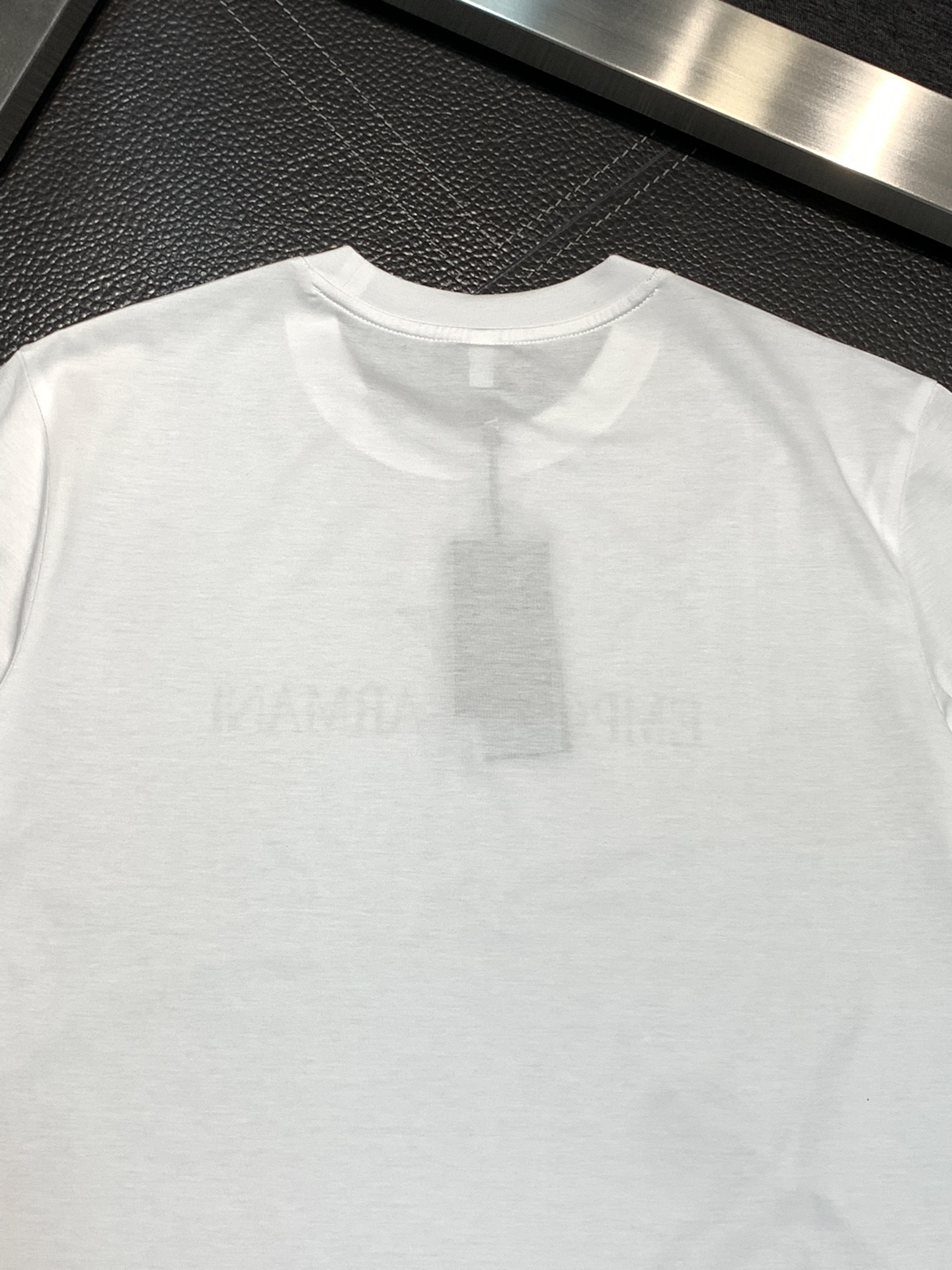 希少♪限定 2024 ジョルジオアルマーニ 新作 半袖Tシャツ コピー