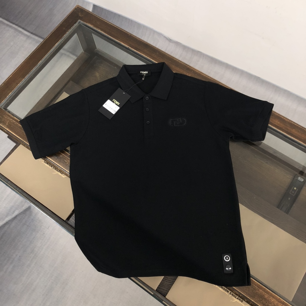 新色登場☆ 2024 フェンディ 新作 半袖Tシャツ コピー