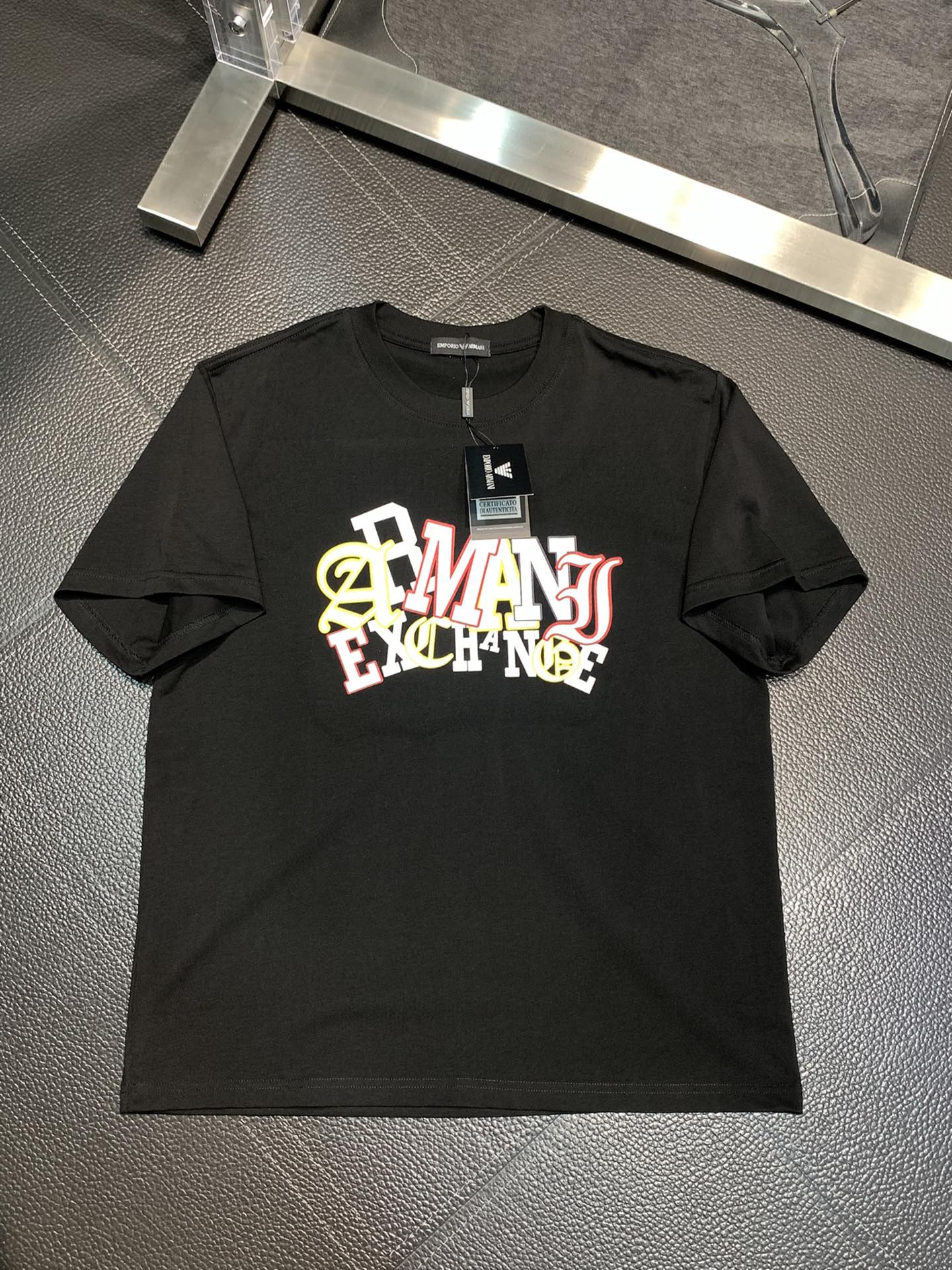 入手困難品！2024 ジョルジオアルマーニ 新作 半袖Tシャツ コピー 3色