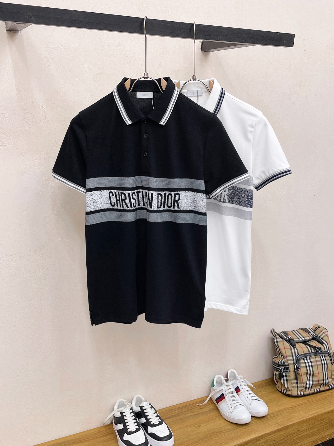 完売必至 2024 ディオール 新作 半袖Tシャツ コピー