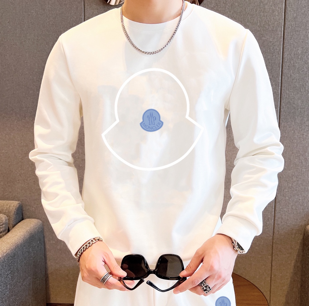 使い勝手良し 2024 モンクレール 新作 セットアップ スーパーコピー