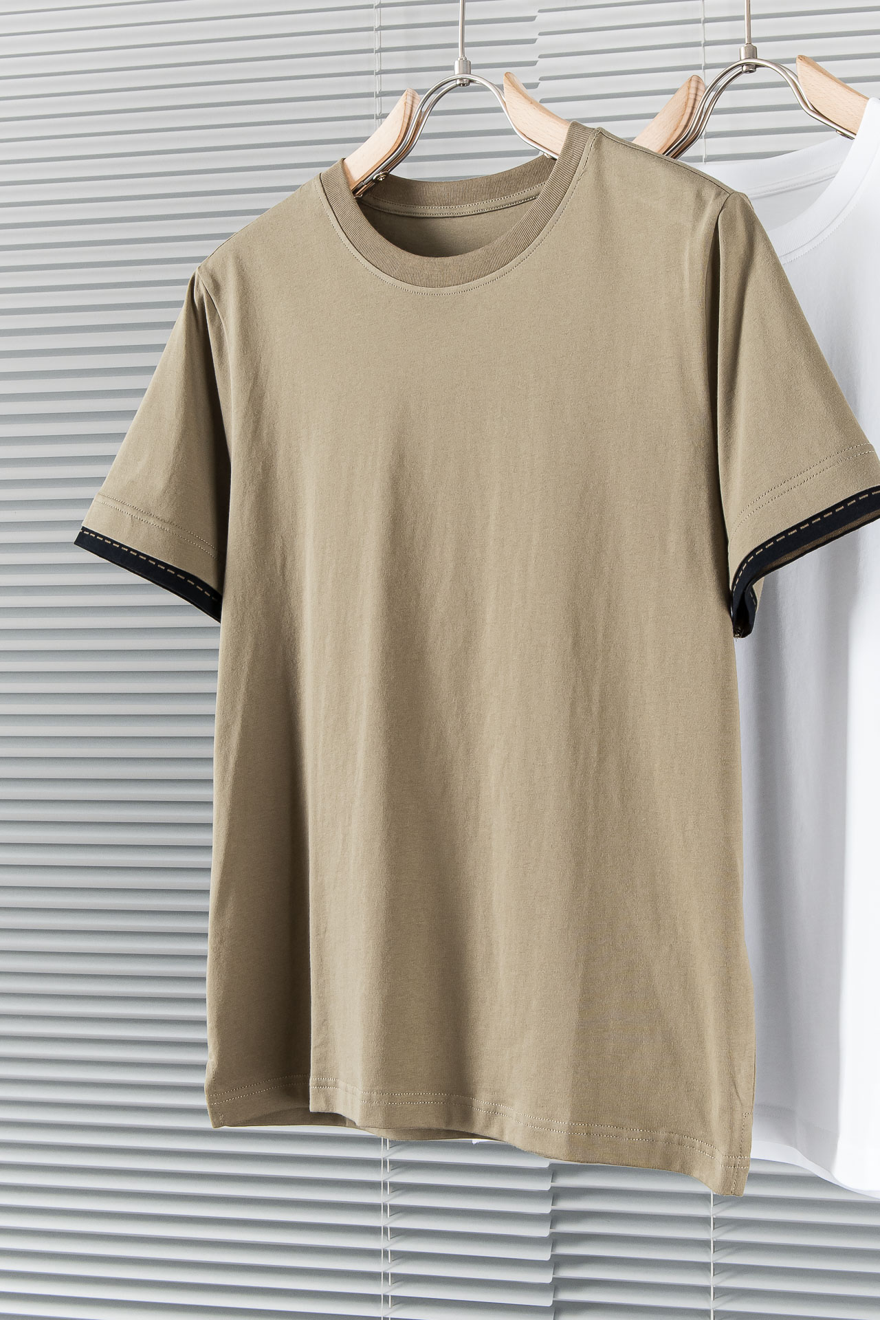 すぐ届く 2024 エルメス 新作 半袖Tシャツ スーパーコピー