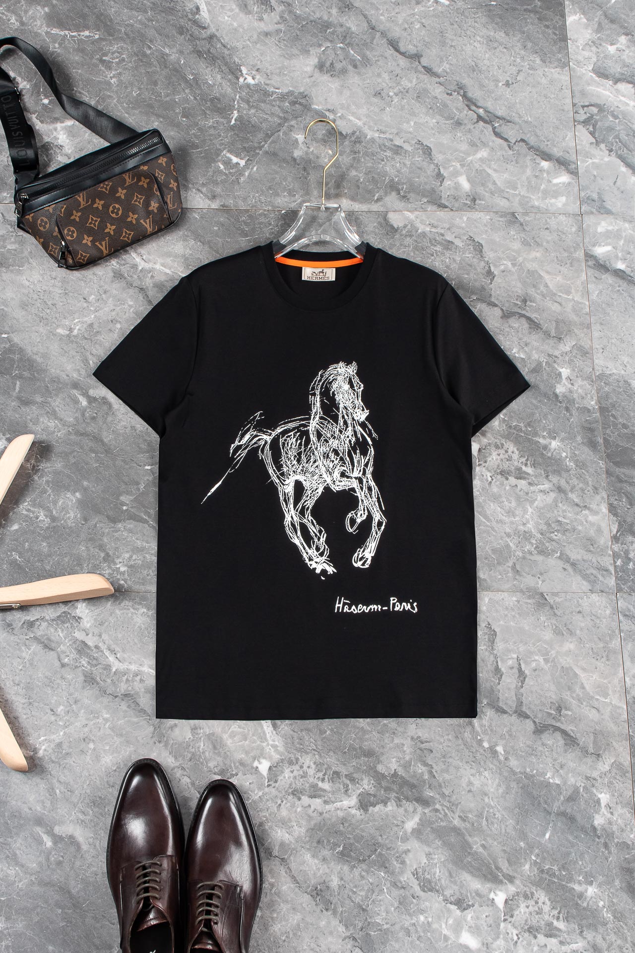 希少♪限定 2024 エルメス 新作 半袖Tシャツ コピー